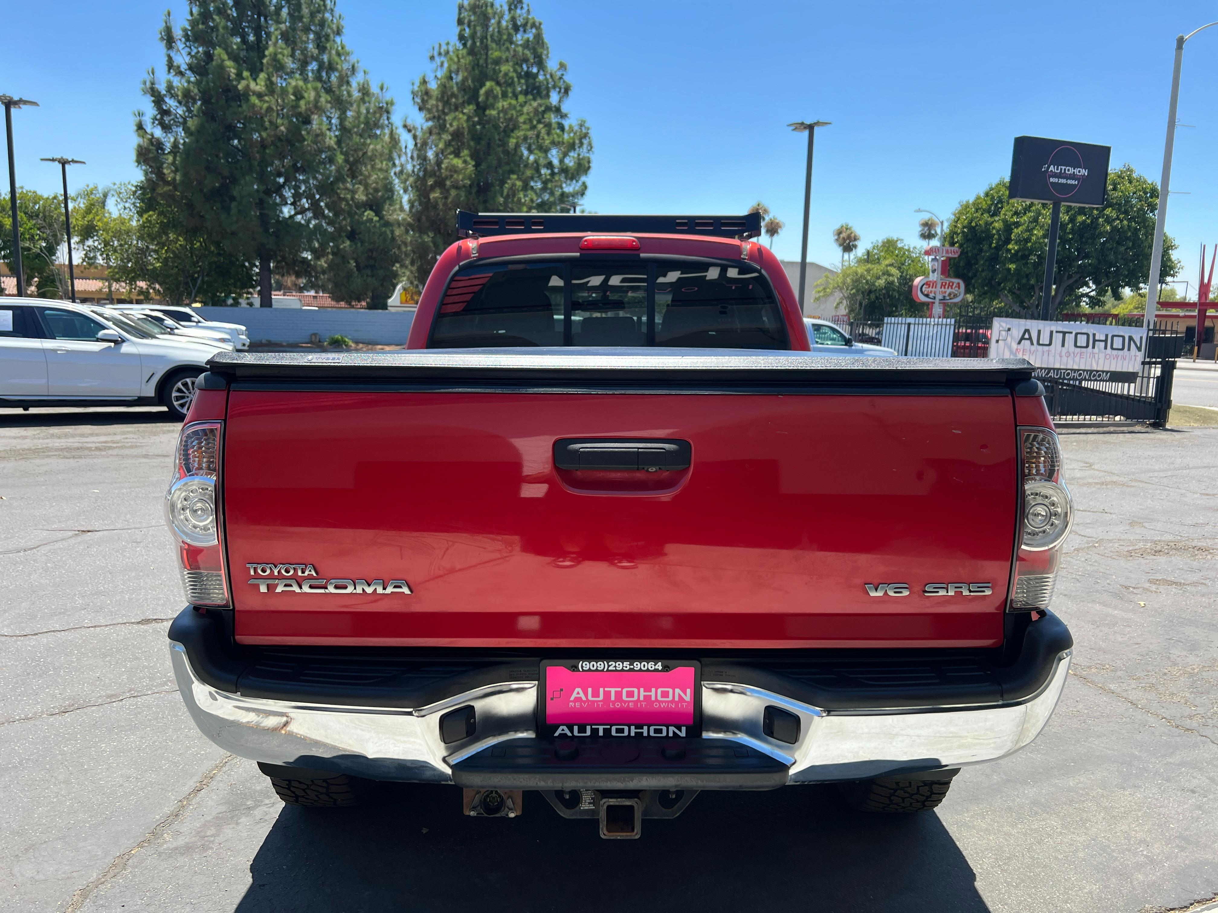 RED, 2013 TOYOTA TACOMA DOUBLE CAB Image 29