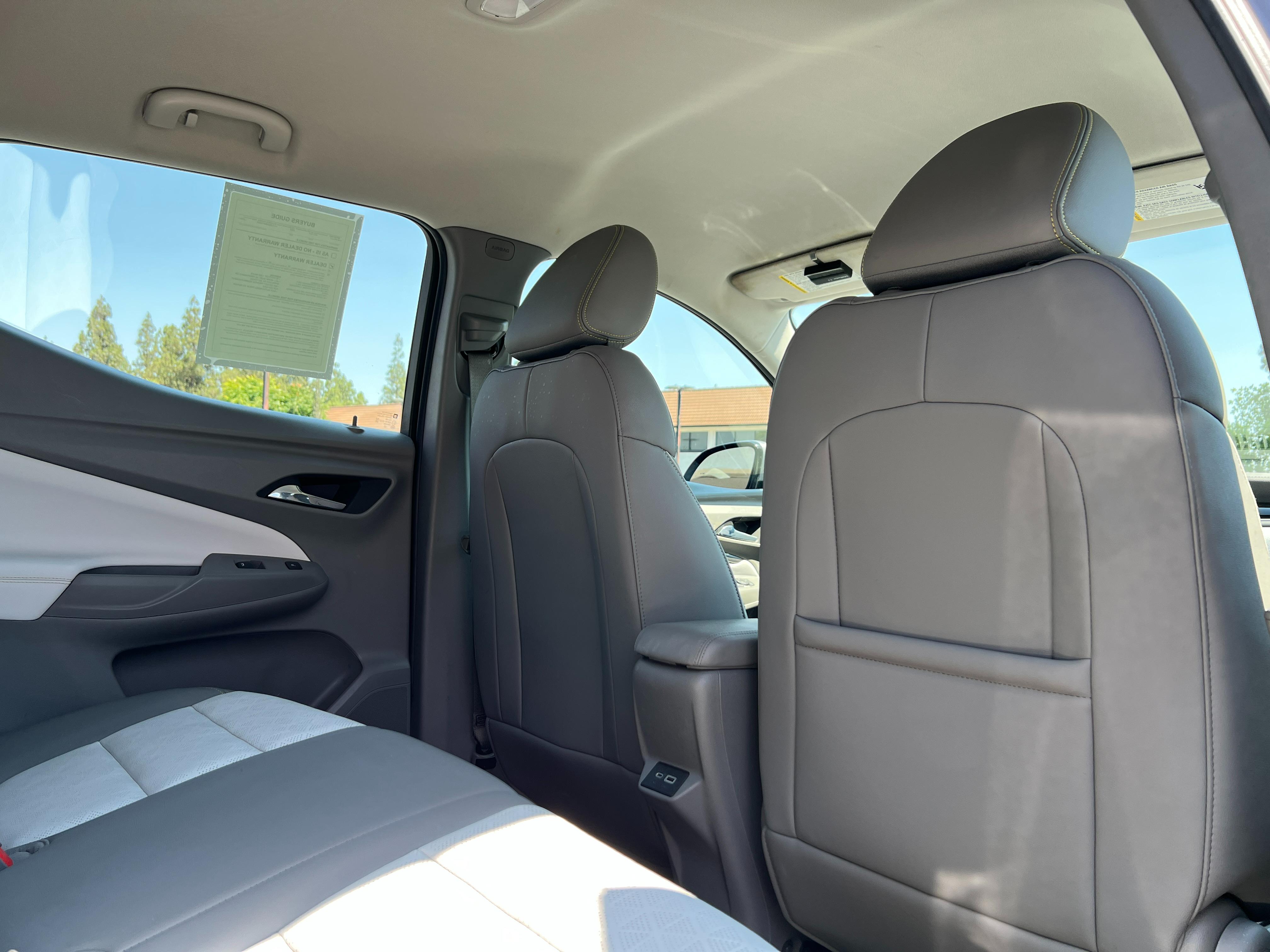 GRAY, 2022 CHEVROLET BOLT EUV Image 18