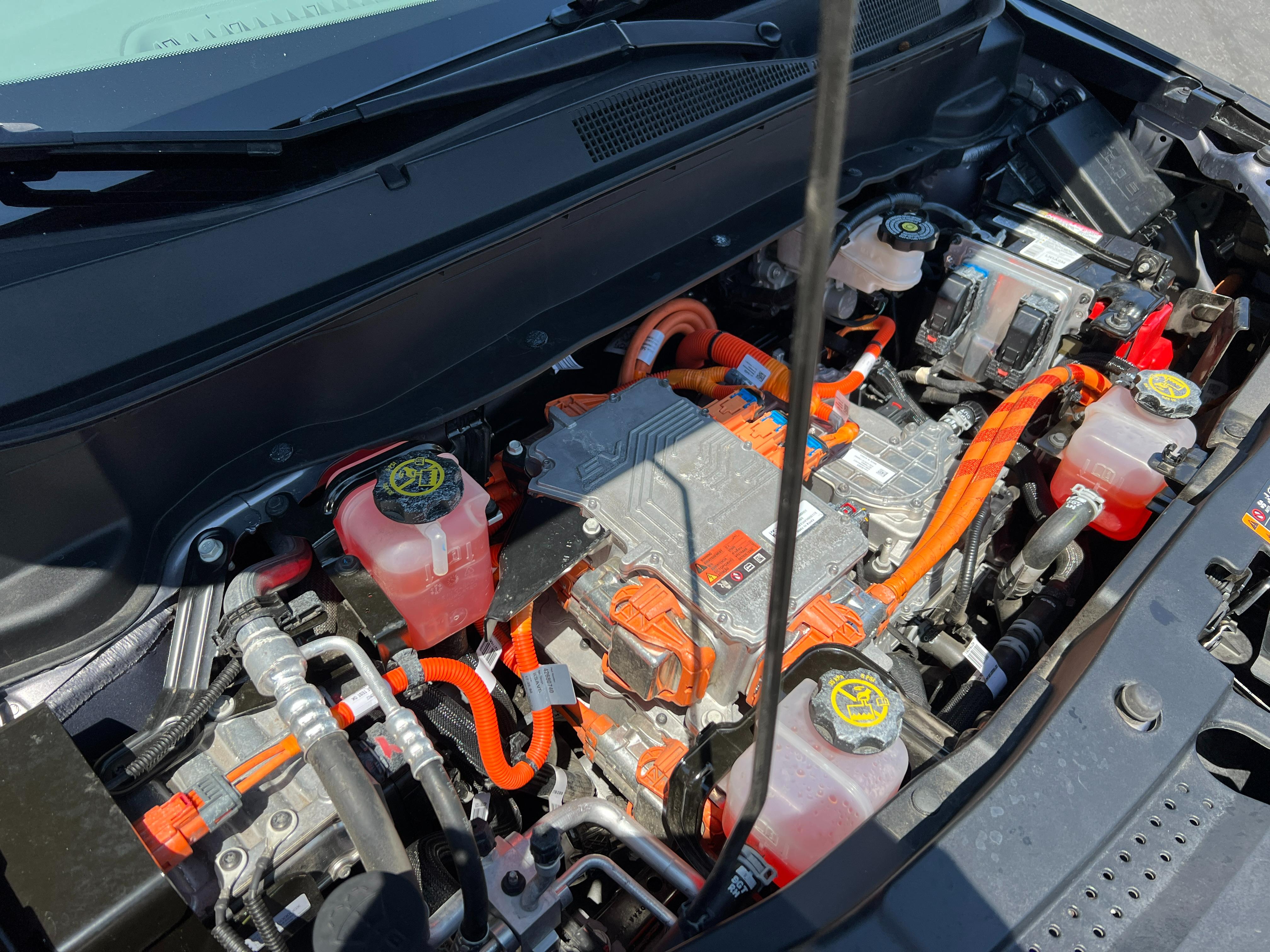 GRAY, 2022 CHEVROLET BOLT EUV Image 35
