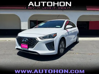 WHITE, 2020 HYUNDAI IONIQ HYBRID Image 