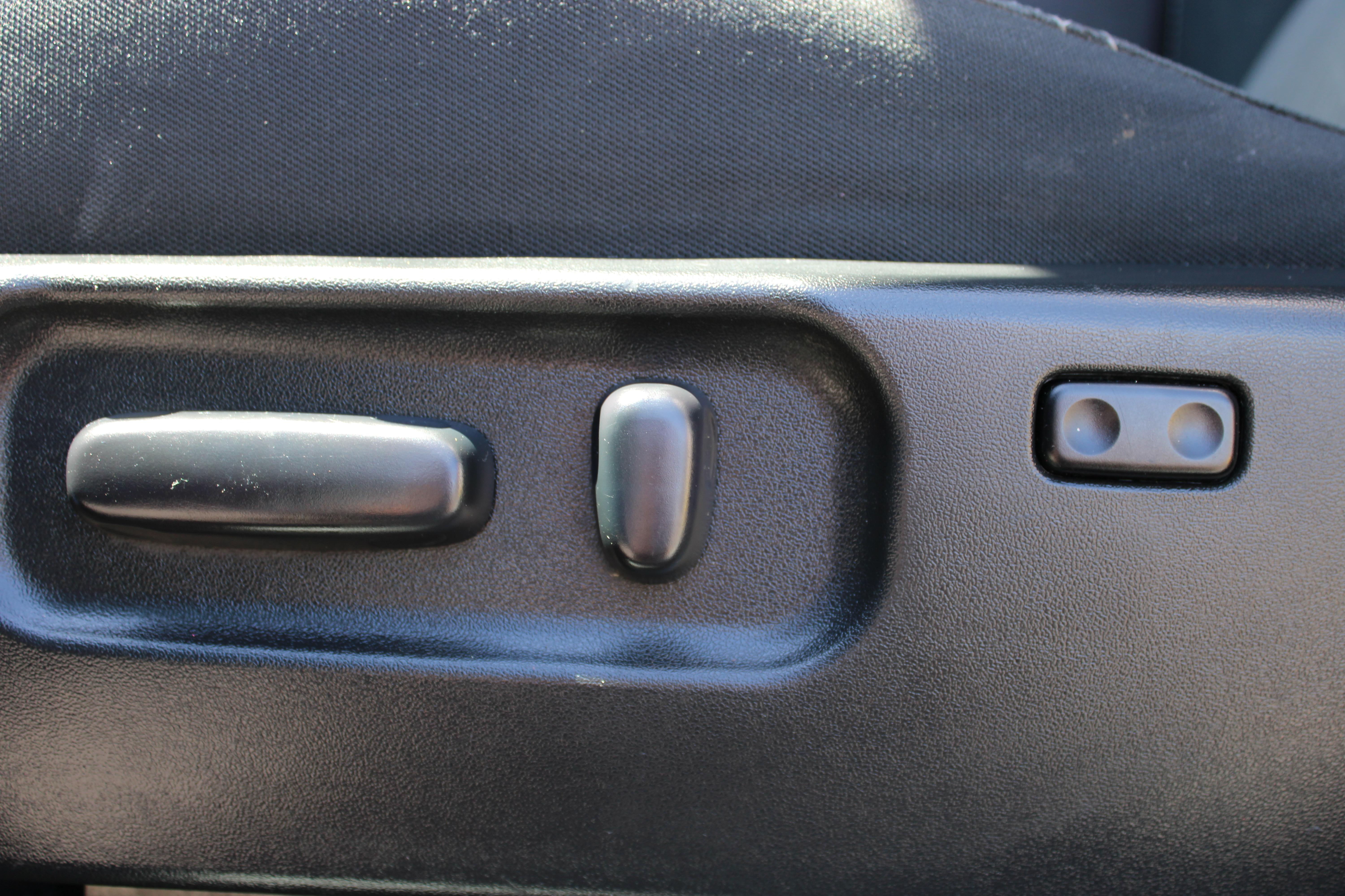 GRAY, 2023 TOYOTA TACOMA DOUBLE CAB Image 37