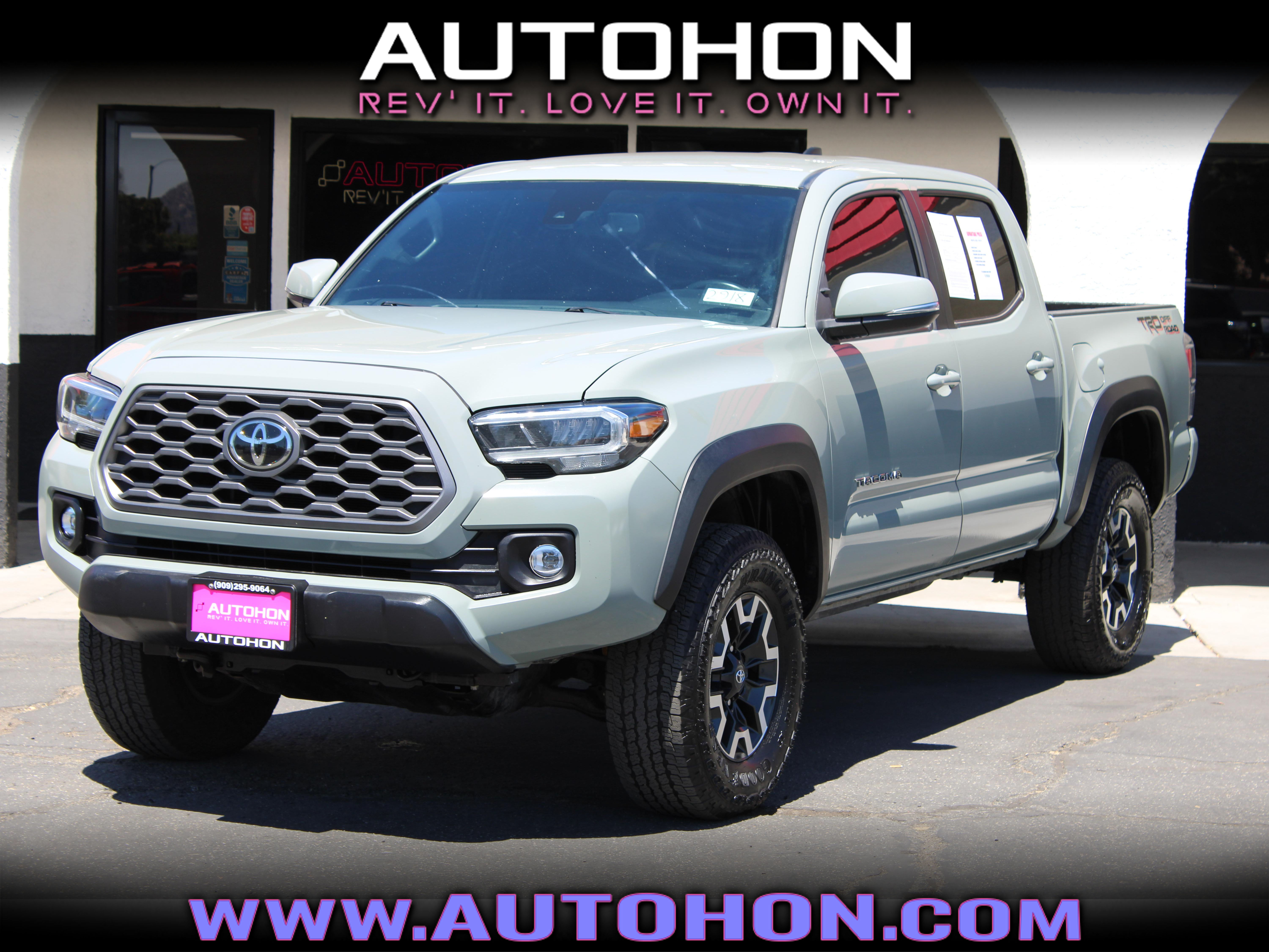 GRAY, 2023 TOYOTA TACOMA DOUBLE CAB Image 1