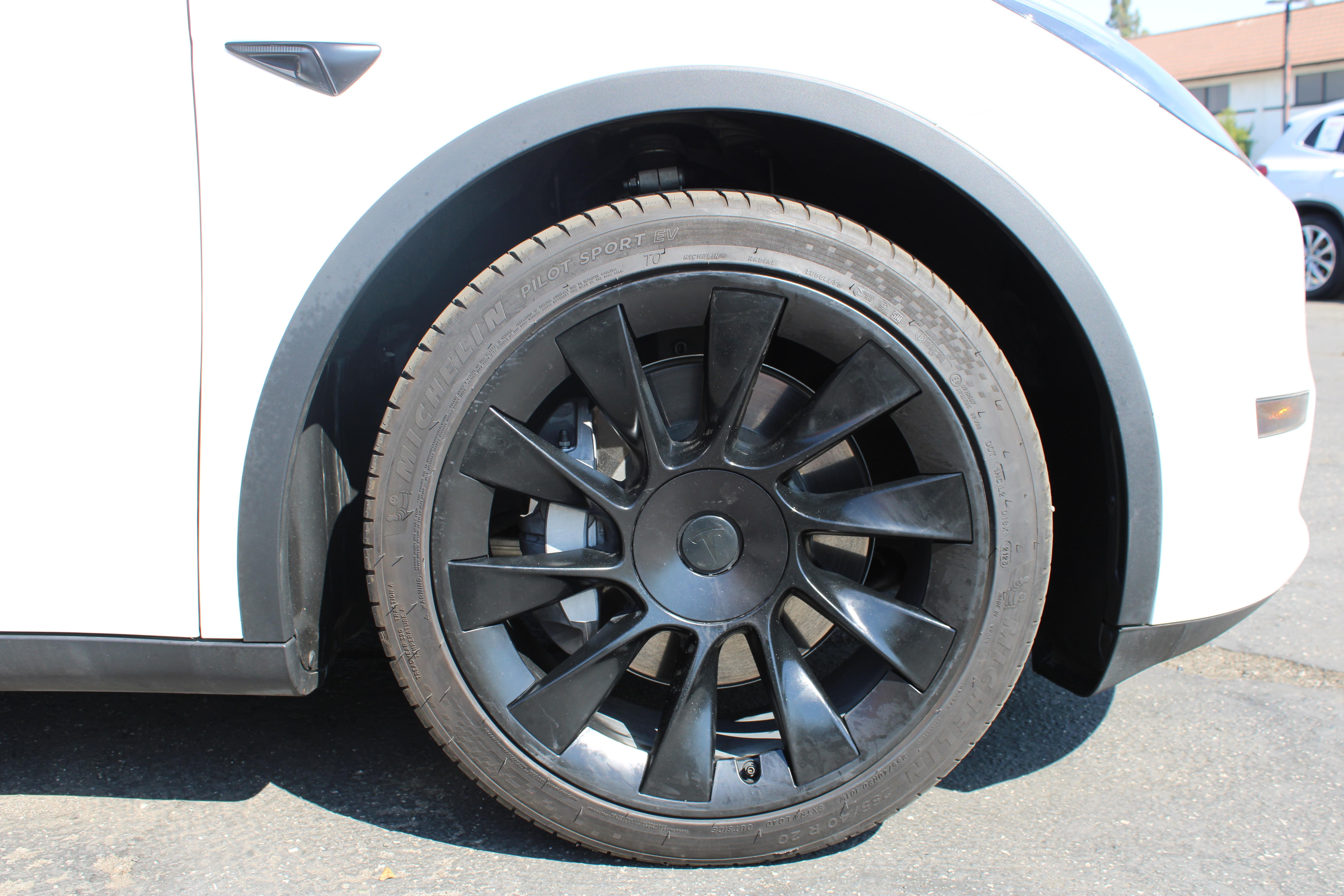 WHITE, 2021 TESLA MODEL Y Image 3