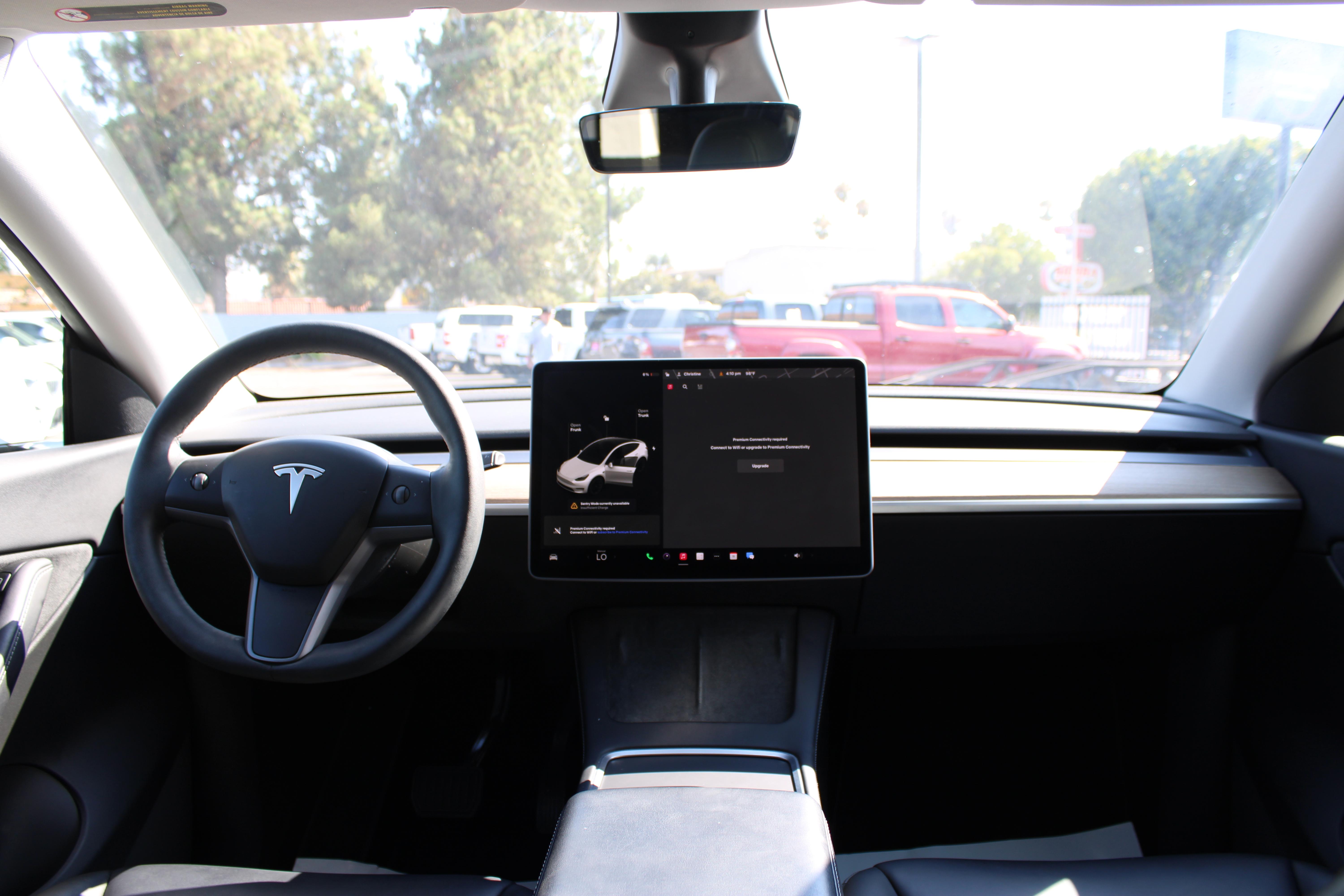 WHITE, 2021 TESLA MODEL Y Image 16