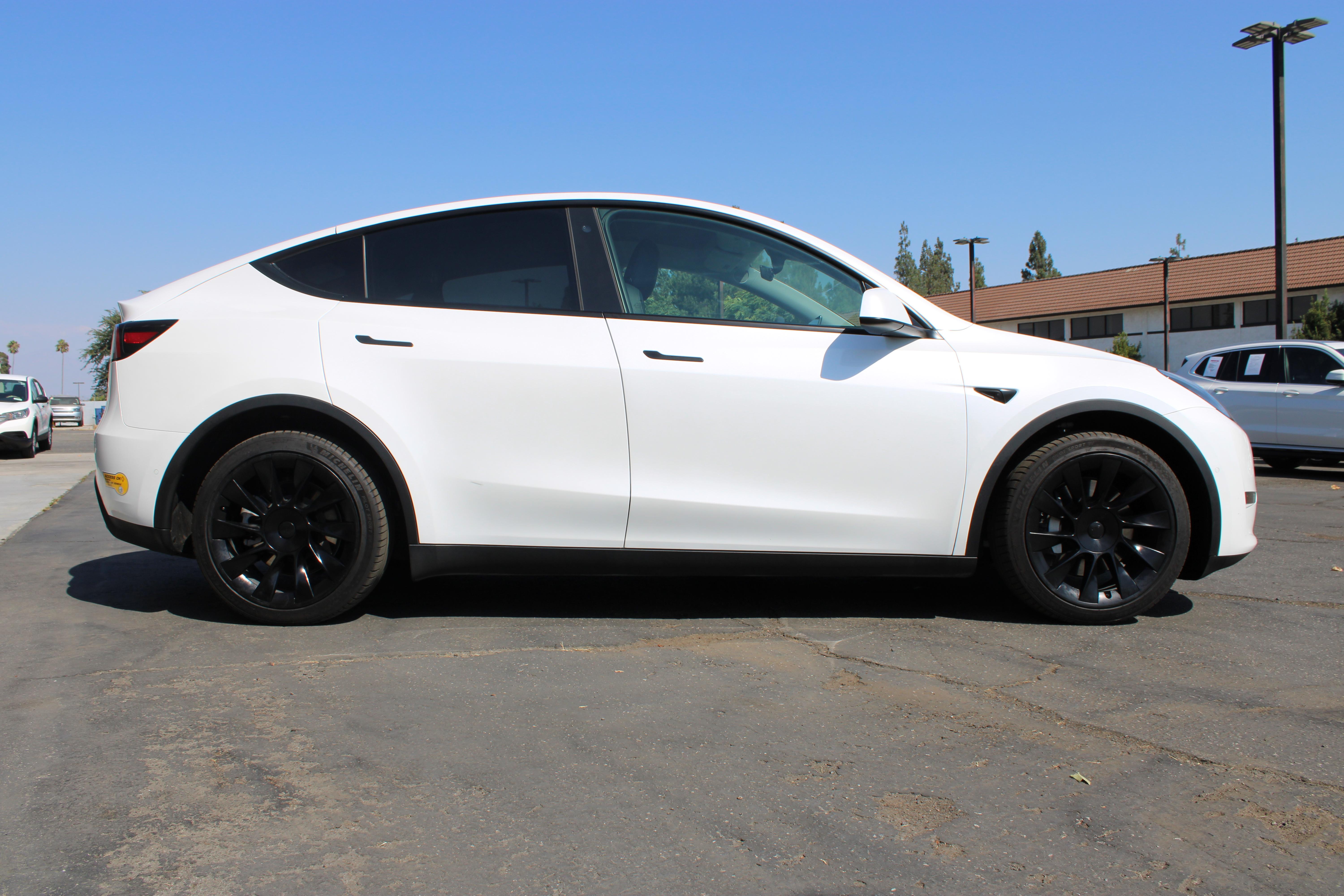 WHITE, 2021 TESLA MODEL Y Image 34