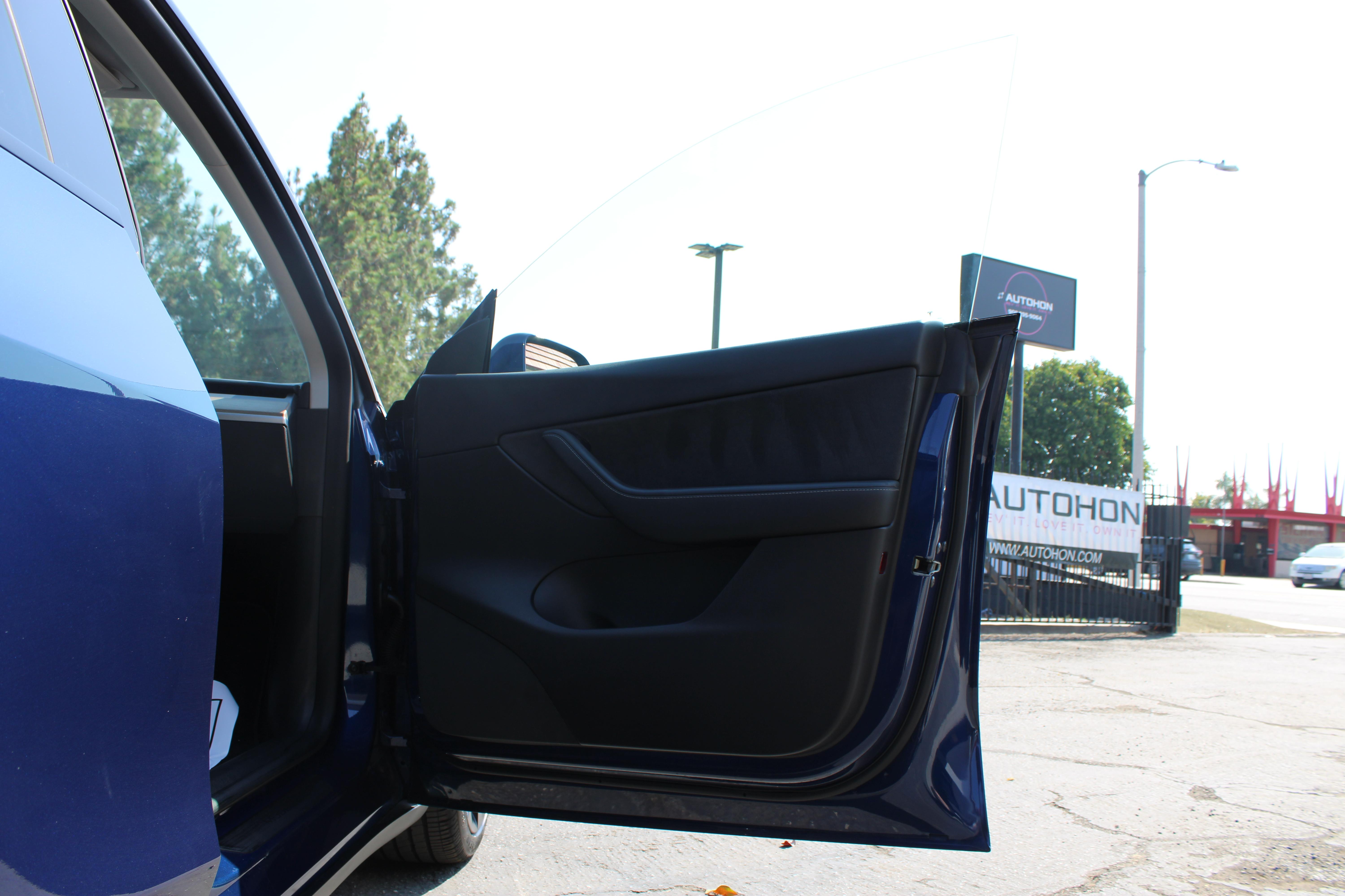 BLUE, 2022 TESLA MODEL Y Image 6