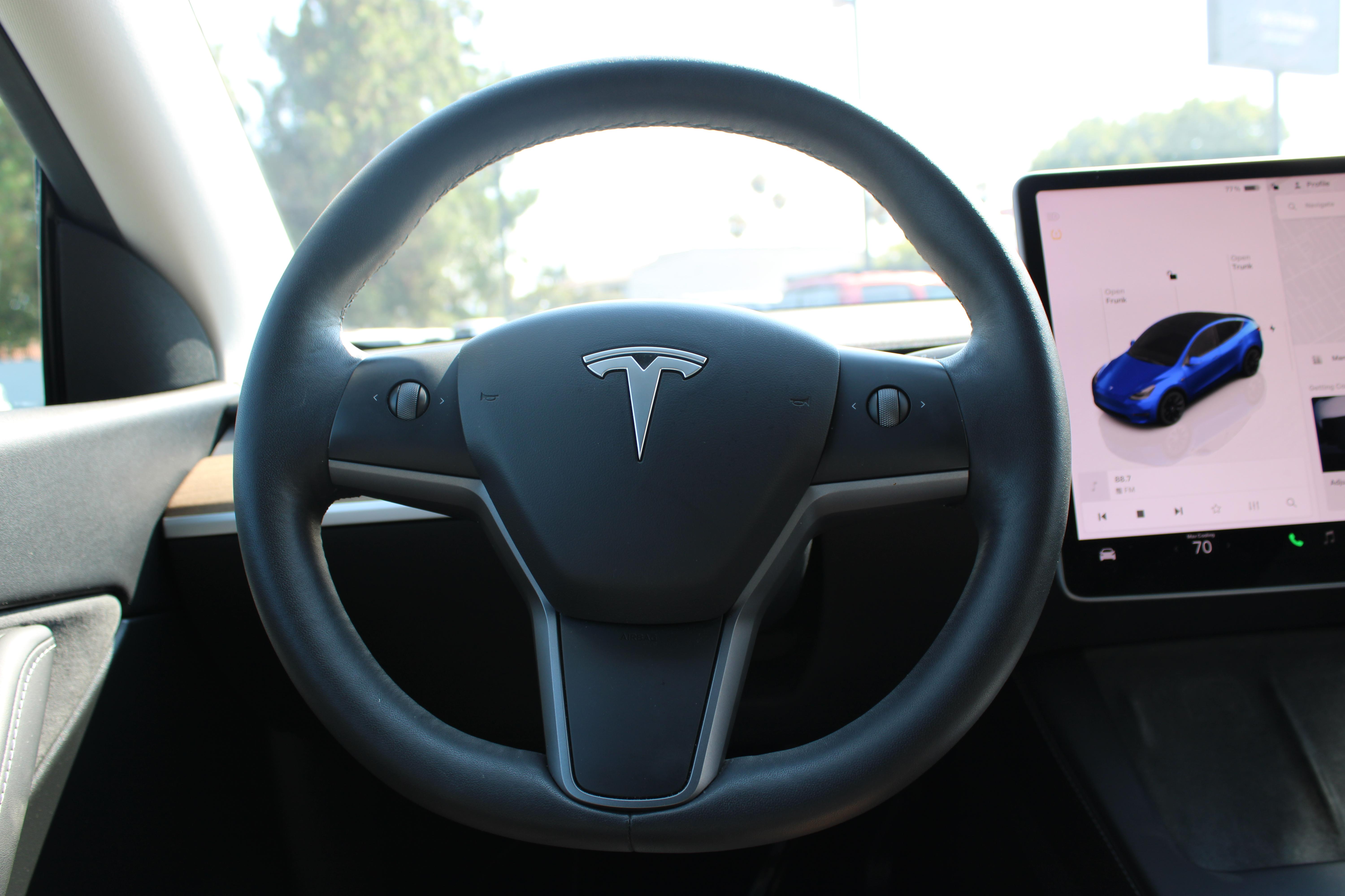 BLUE, 2022 TESLA MODEL Y Image 23