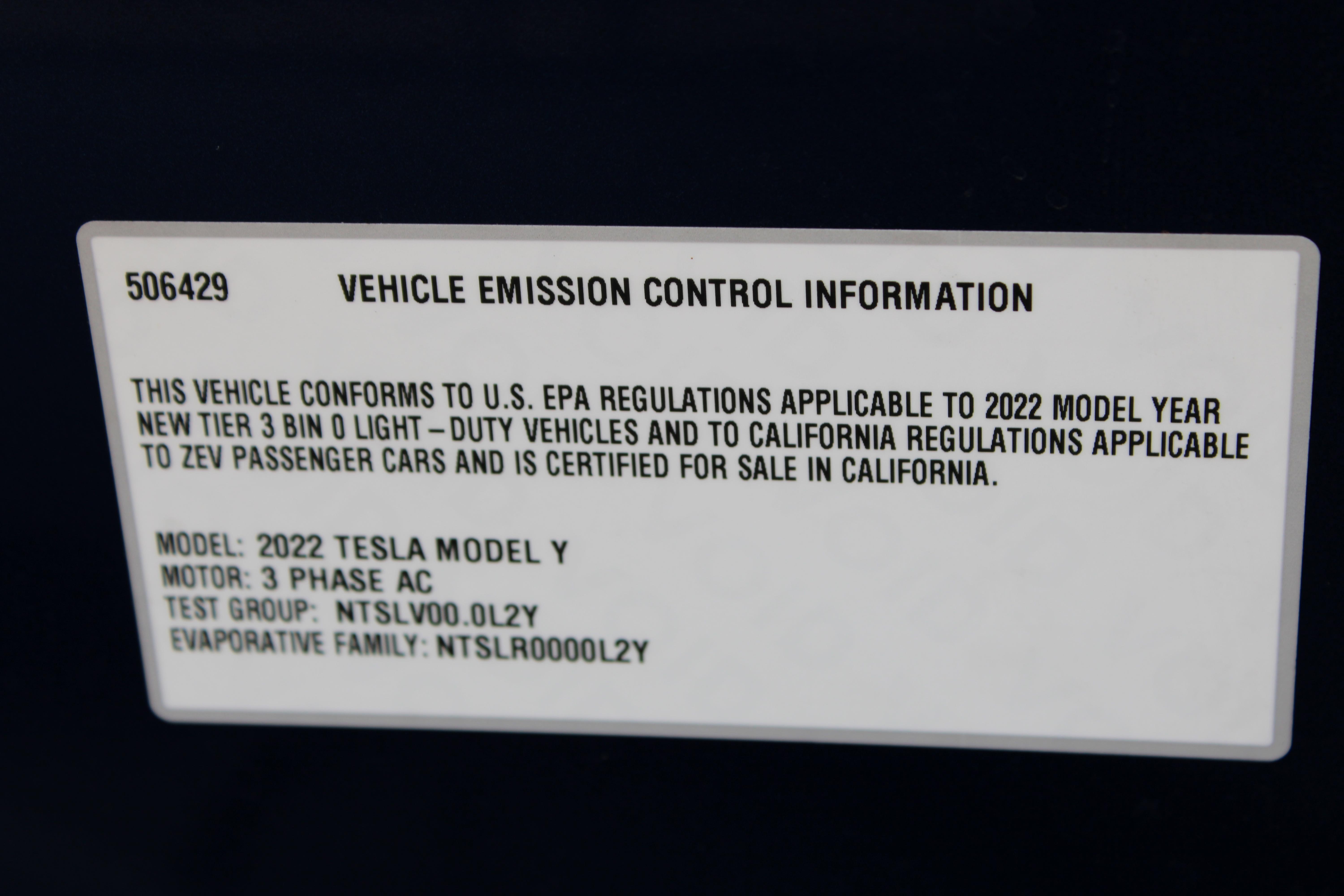 BLUE, 2022 TESLA MODEL Y Image 27