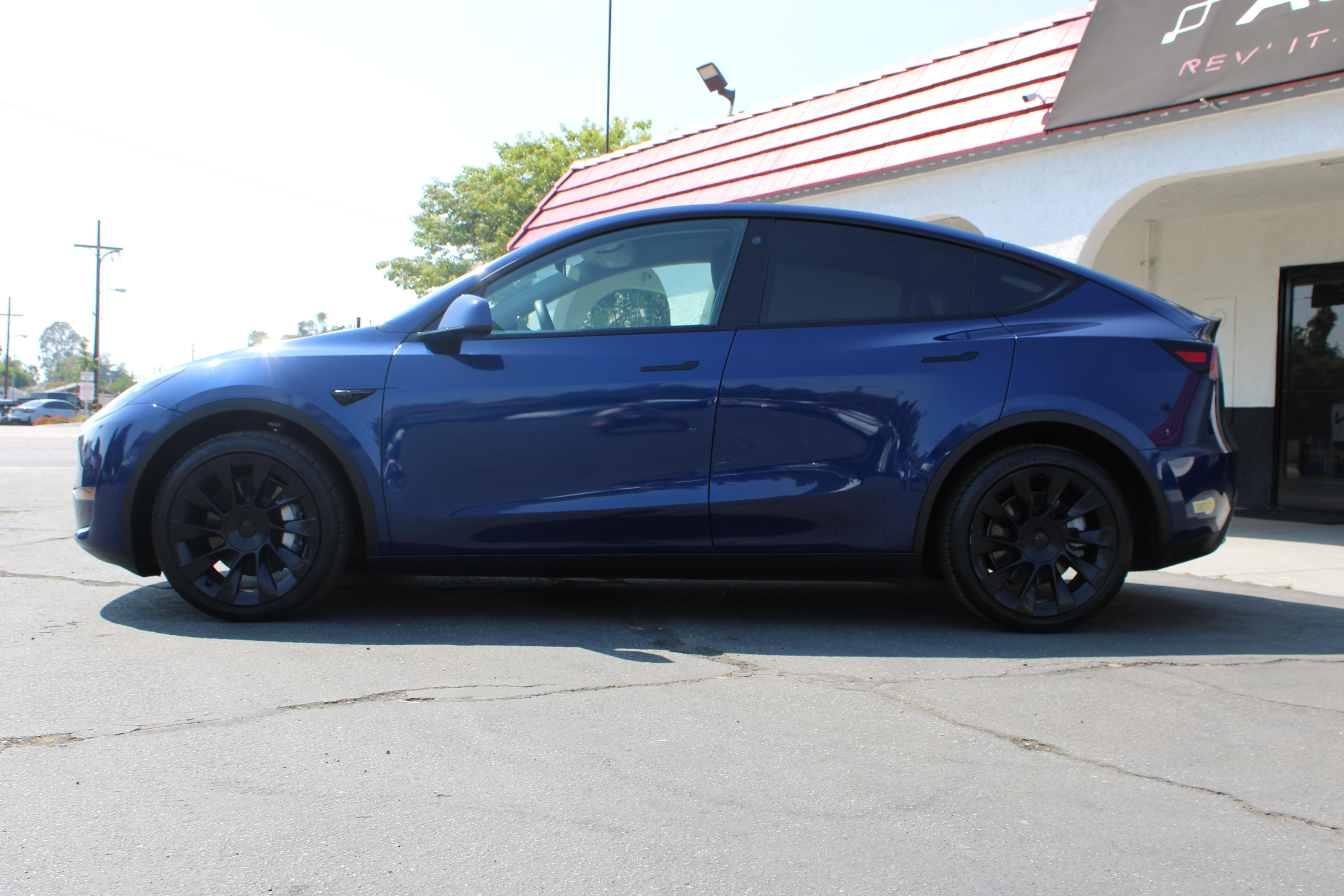 BLUE, 2022 TESLA MODEL Y Image 36