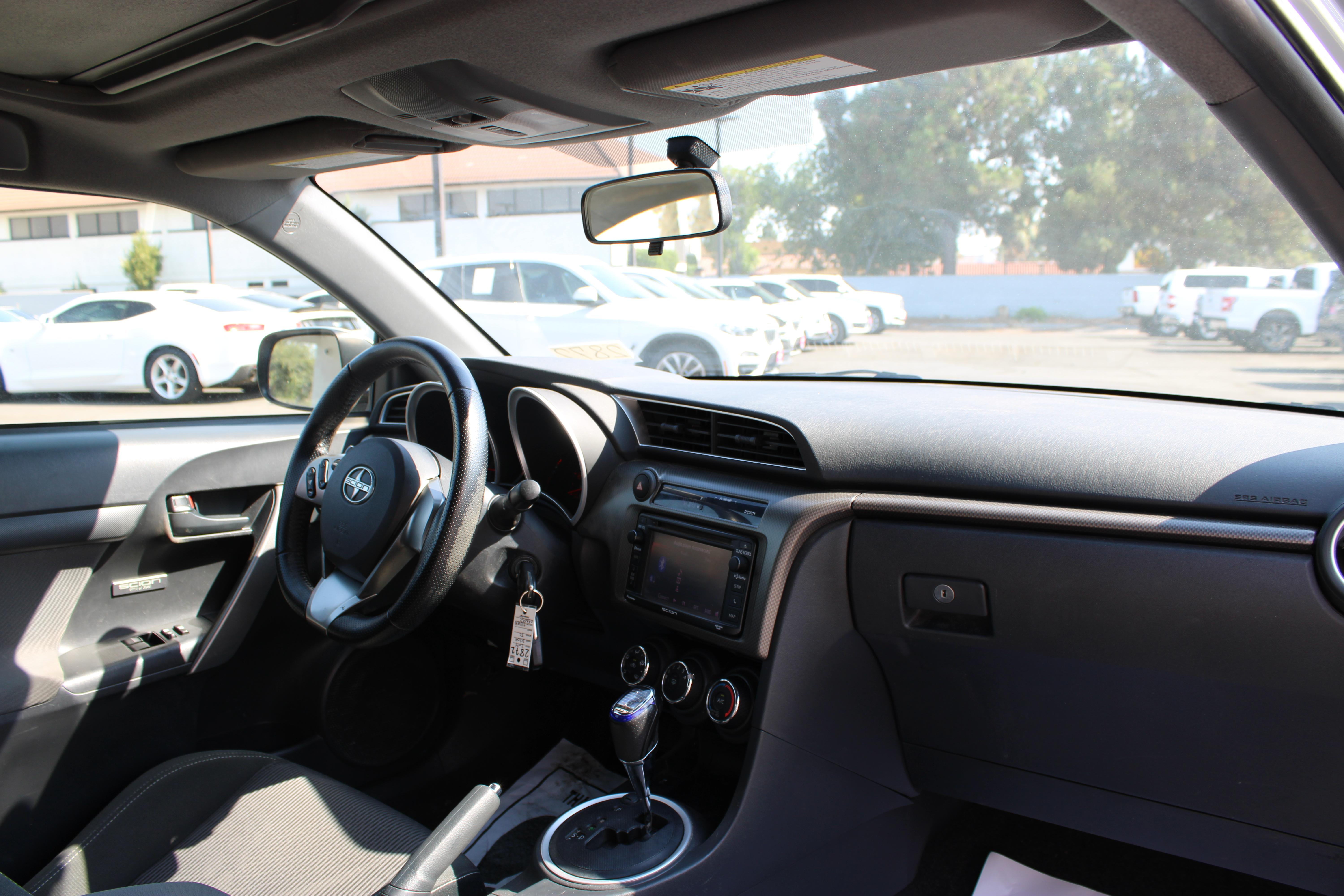 SILVER, 2014 SCION TC Image 8