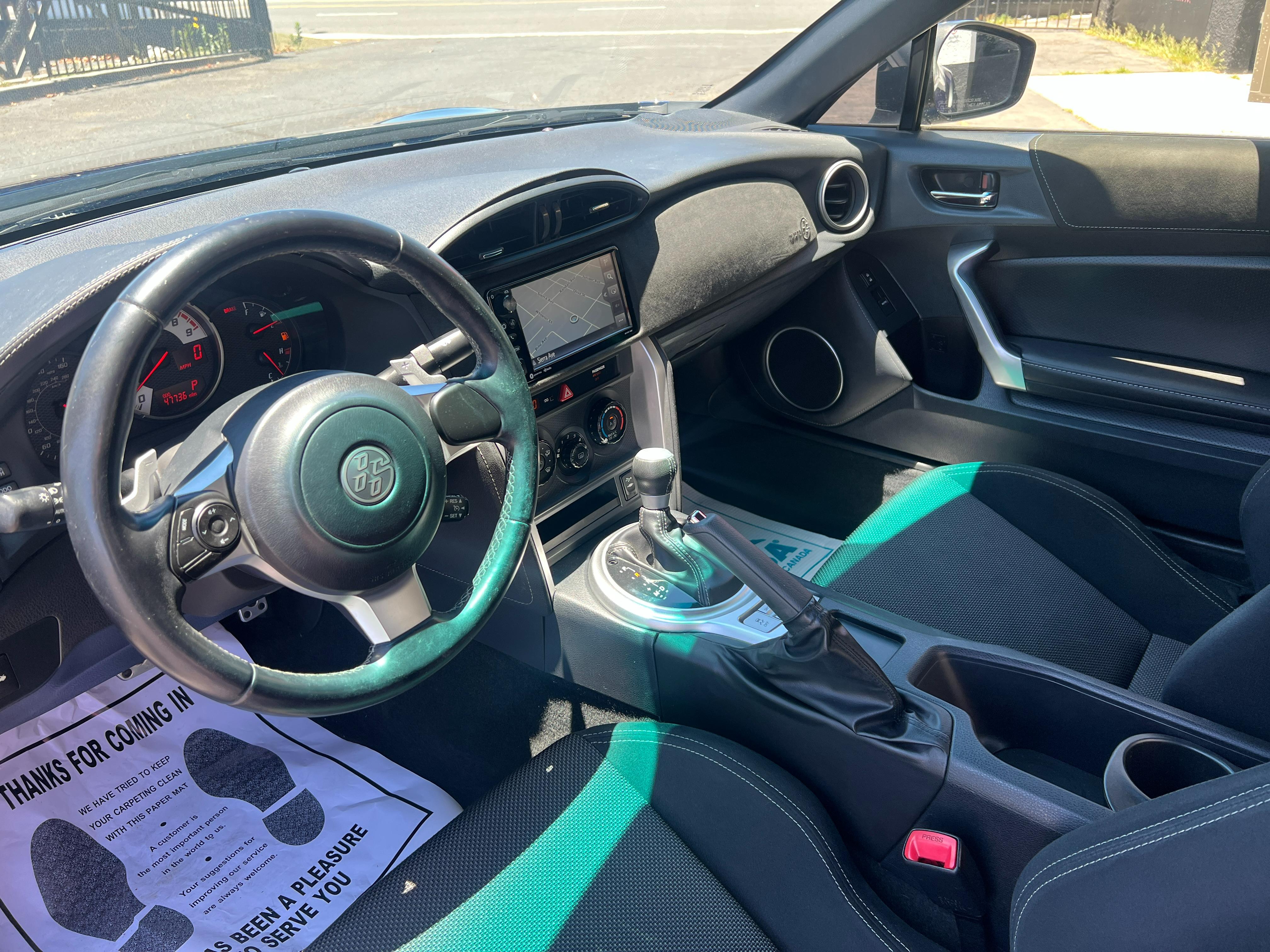 BLUE, 2017 TOYOTA 86 Image 19