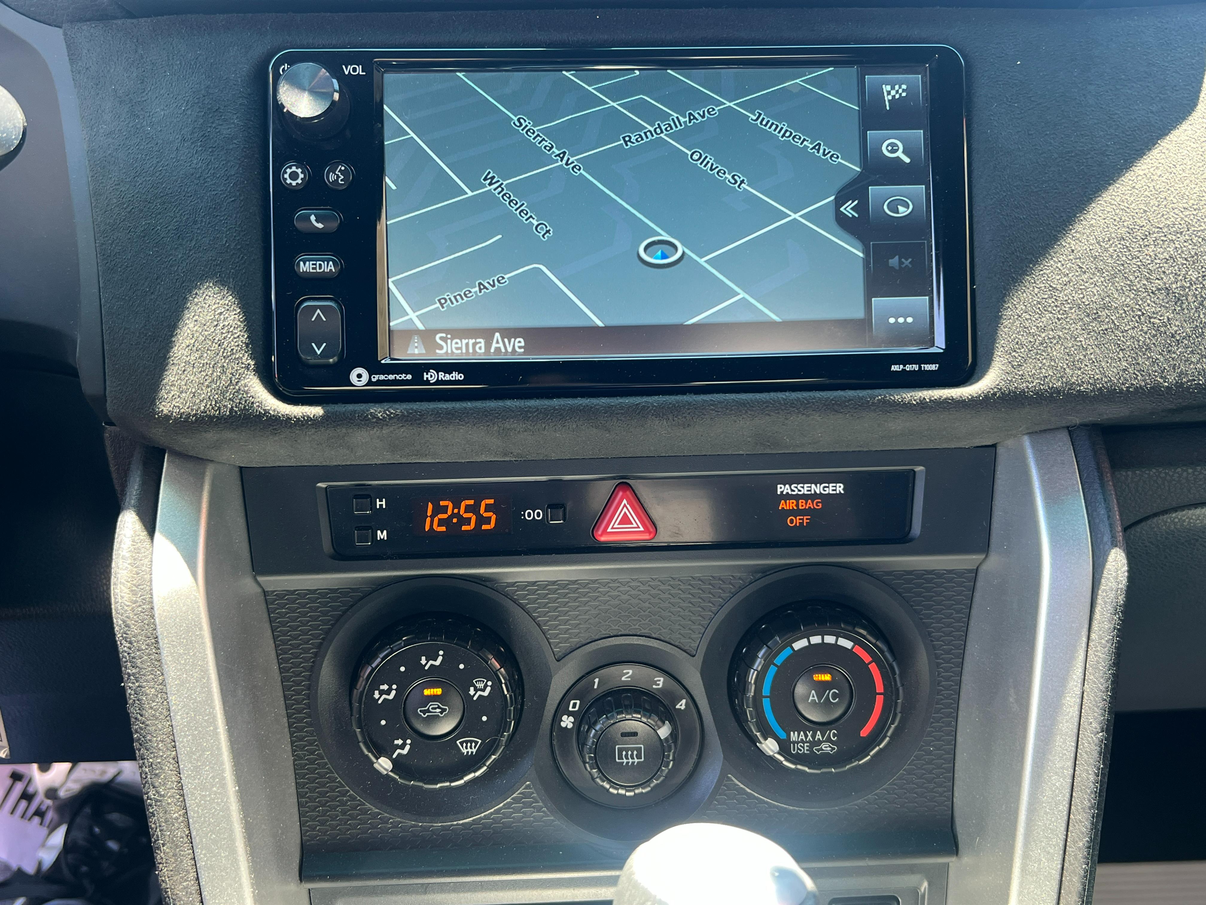 BLUE, 2017 TOYOTA 86 Image 25
