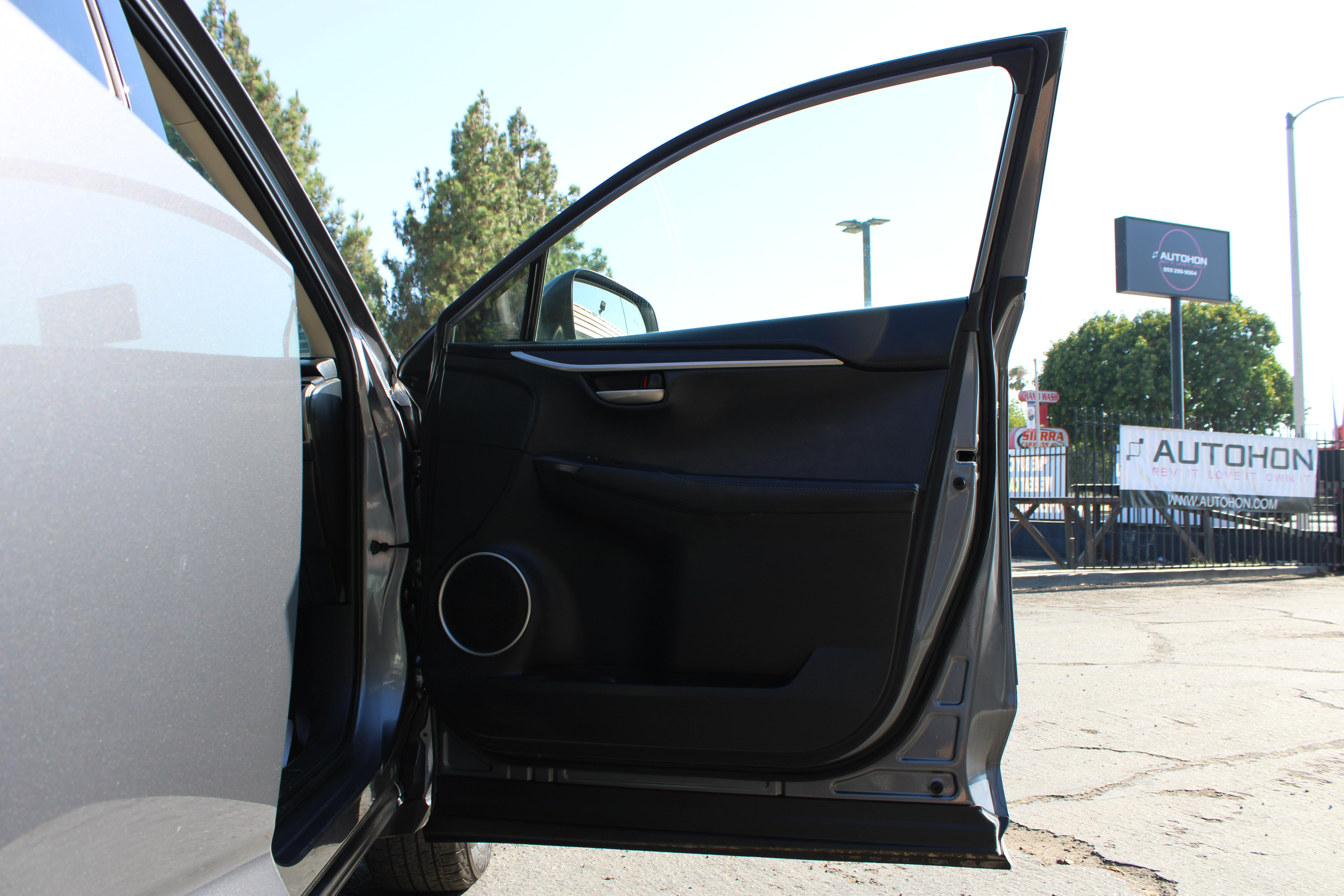 GRAY, 2015 LEXUS NX Image 25