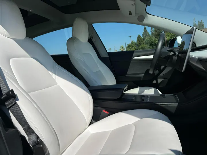 2022 TESLA MODEL 3 Image 7