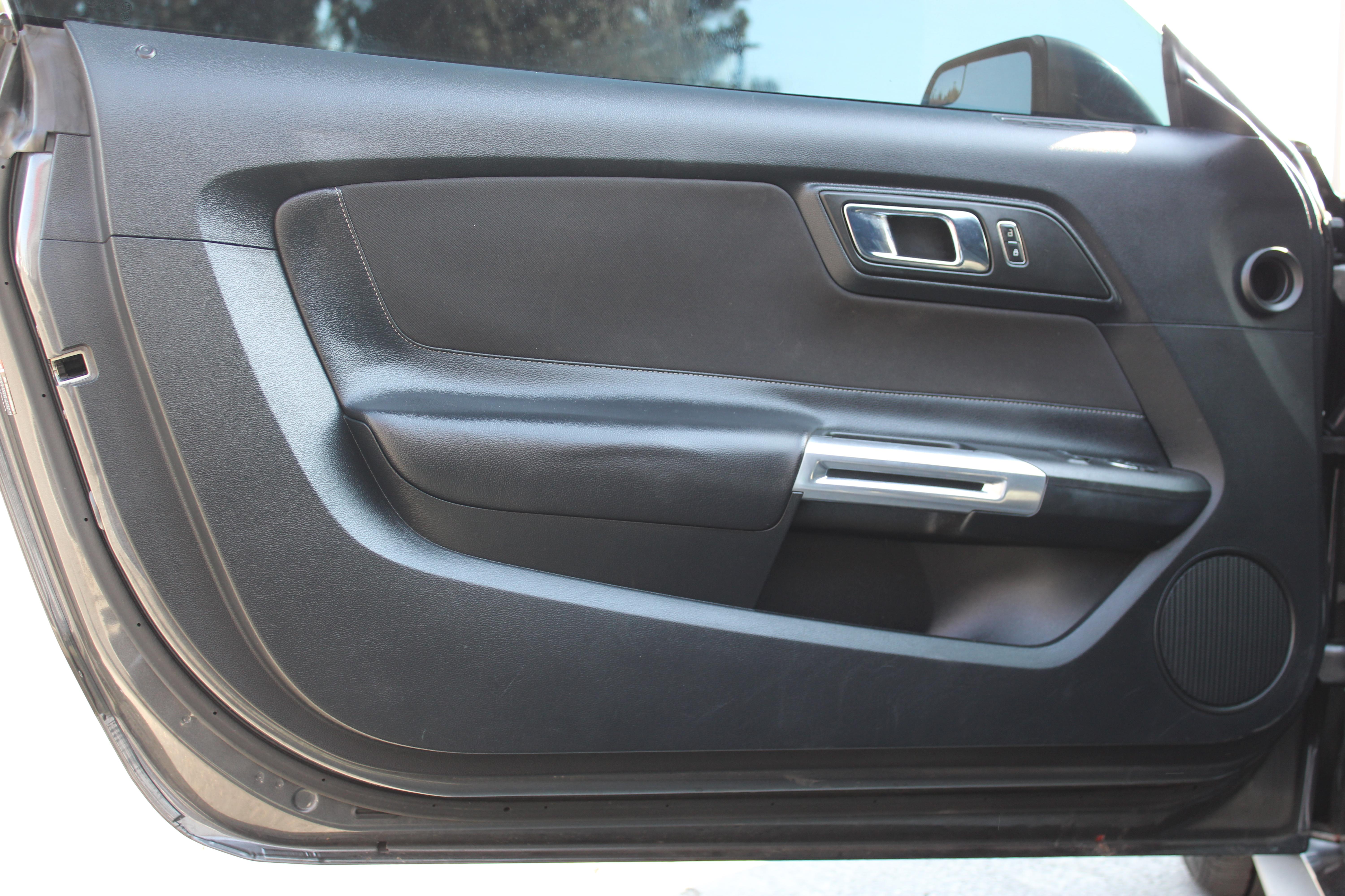 GREY, 2017 FORD MUSTANG Image 6