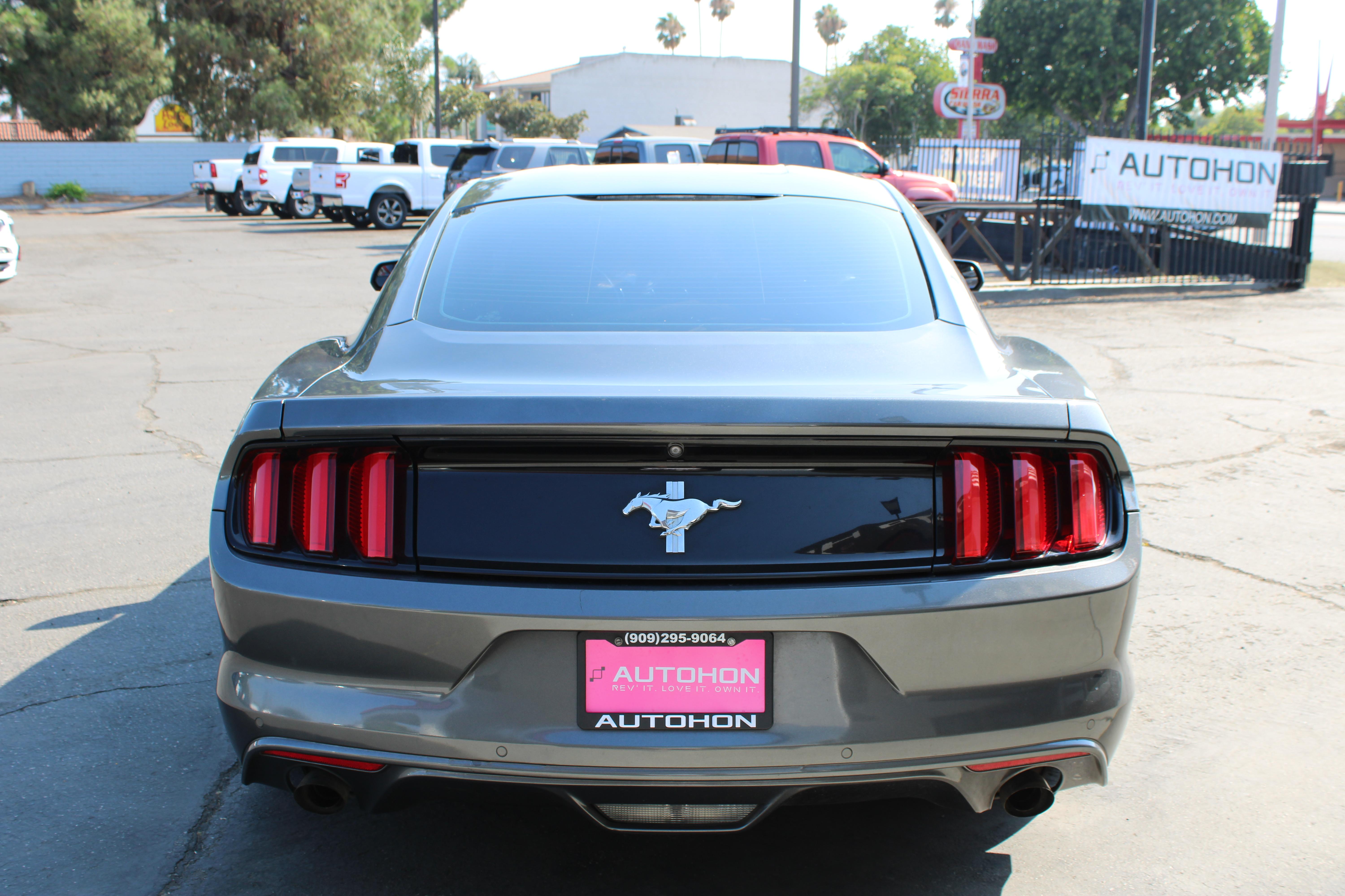 GREY, 2017 FORD MUSTANG Image 21