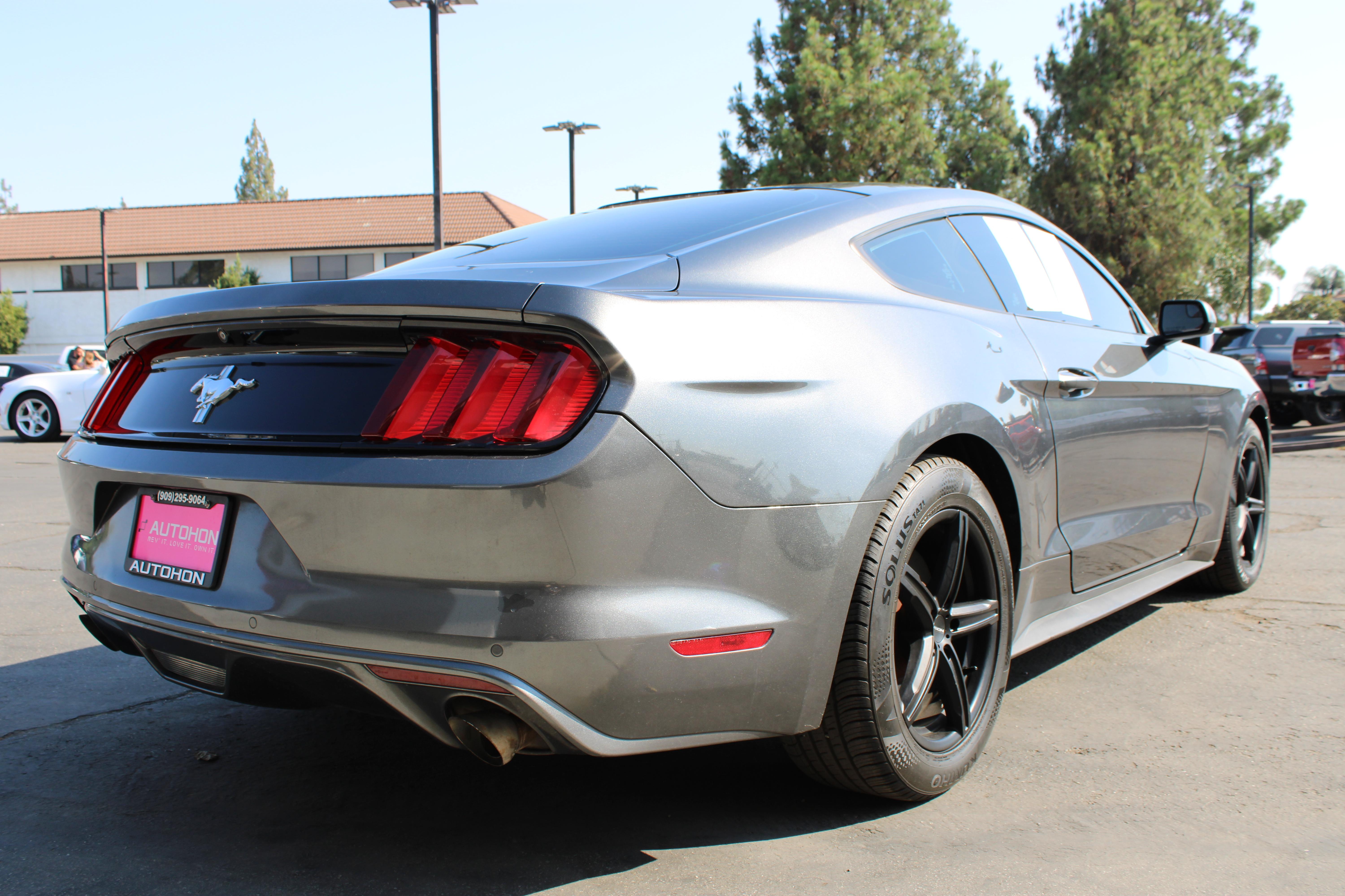 GREY, 2017 FORD MUSTANG Image 24