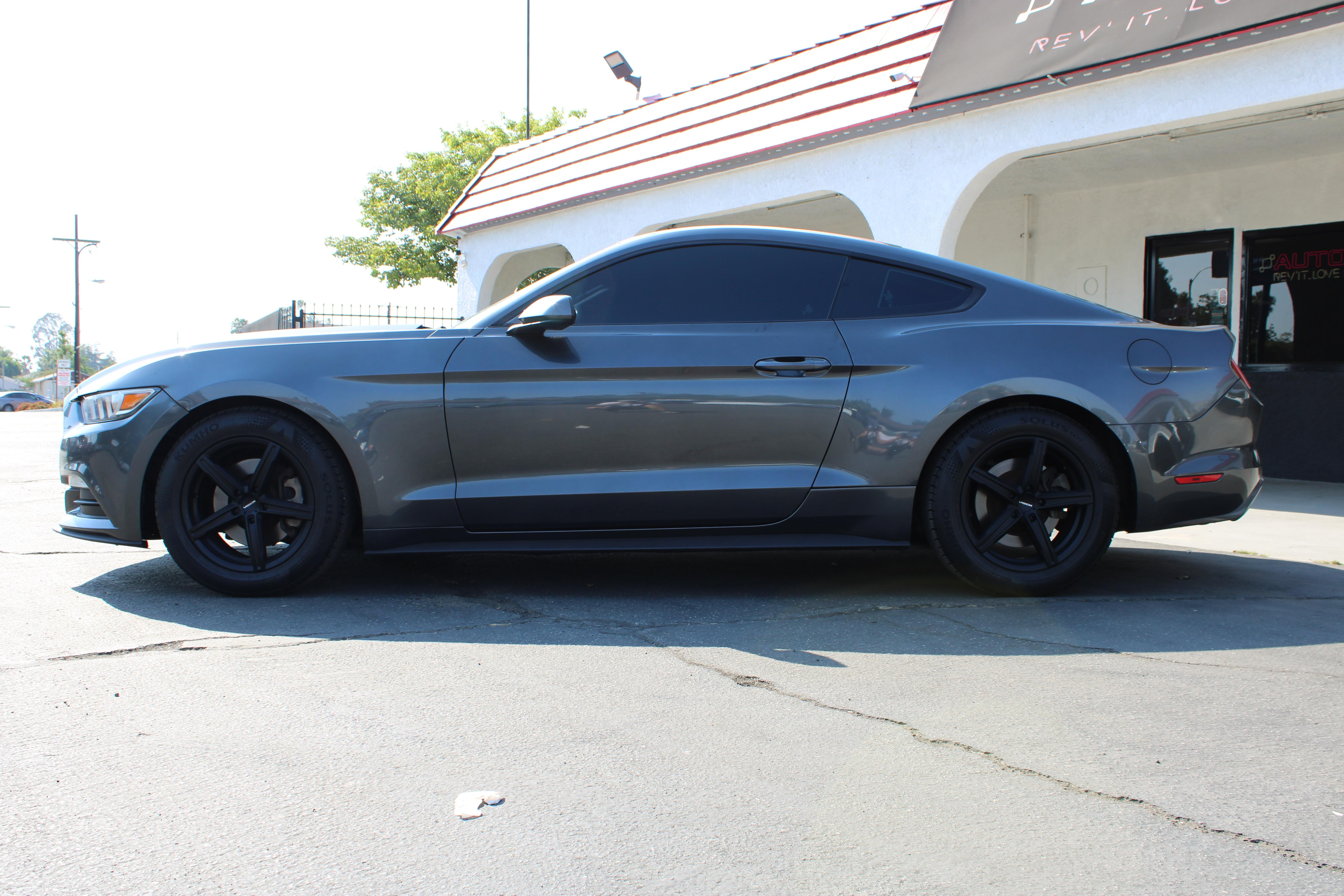 GREY, 2017 FORD MUSTANG Image 27