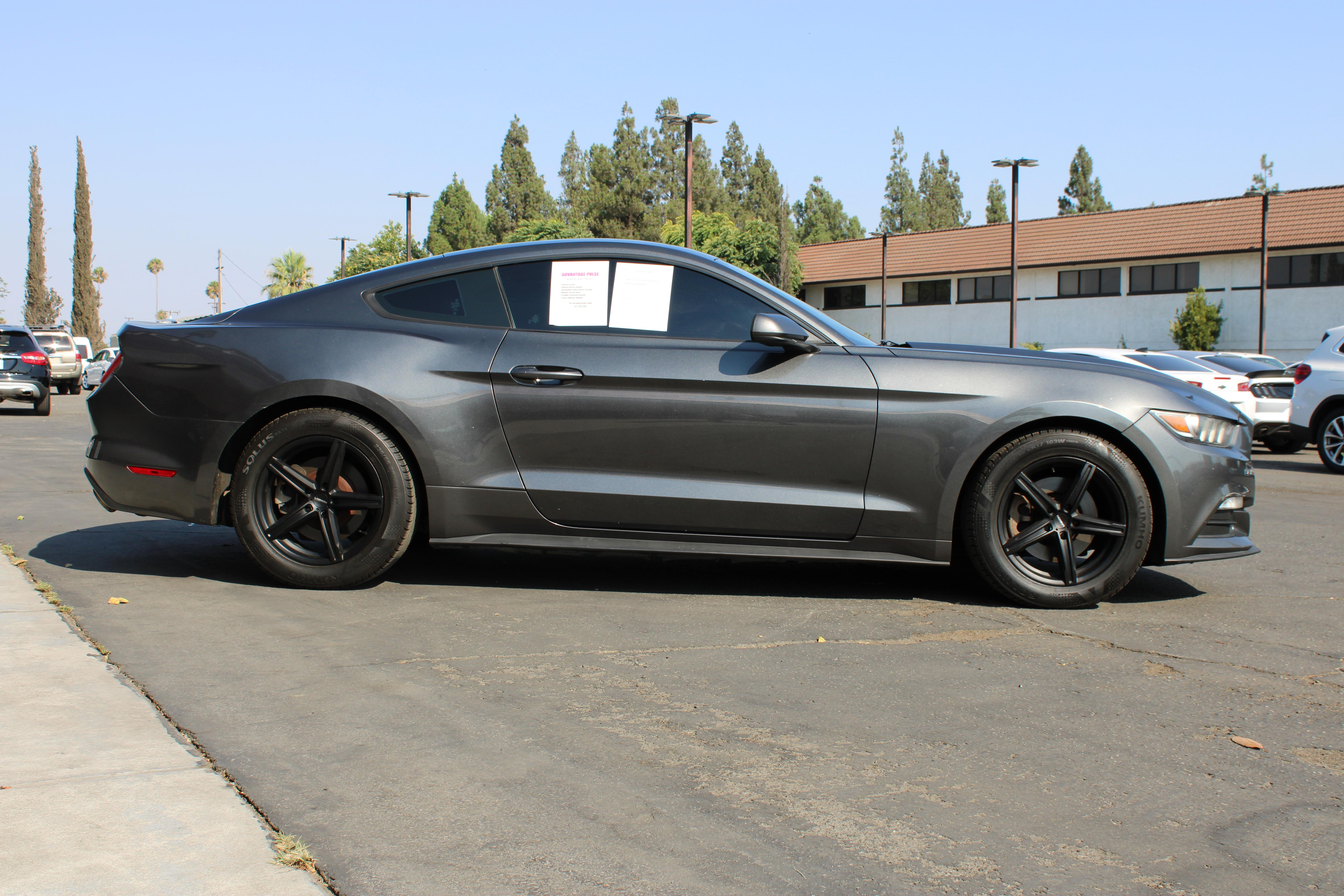 GREY, 2017 FORD MUSTANG Image 28