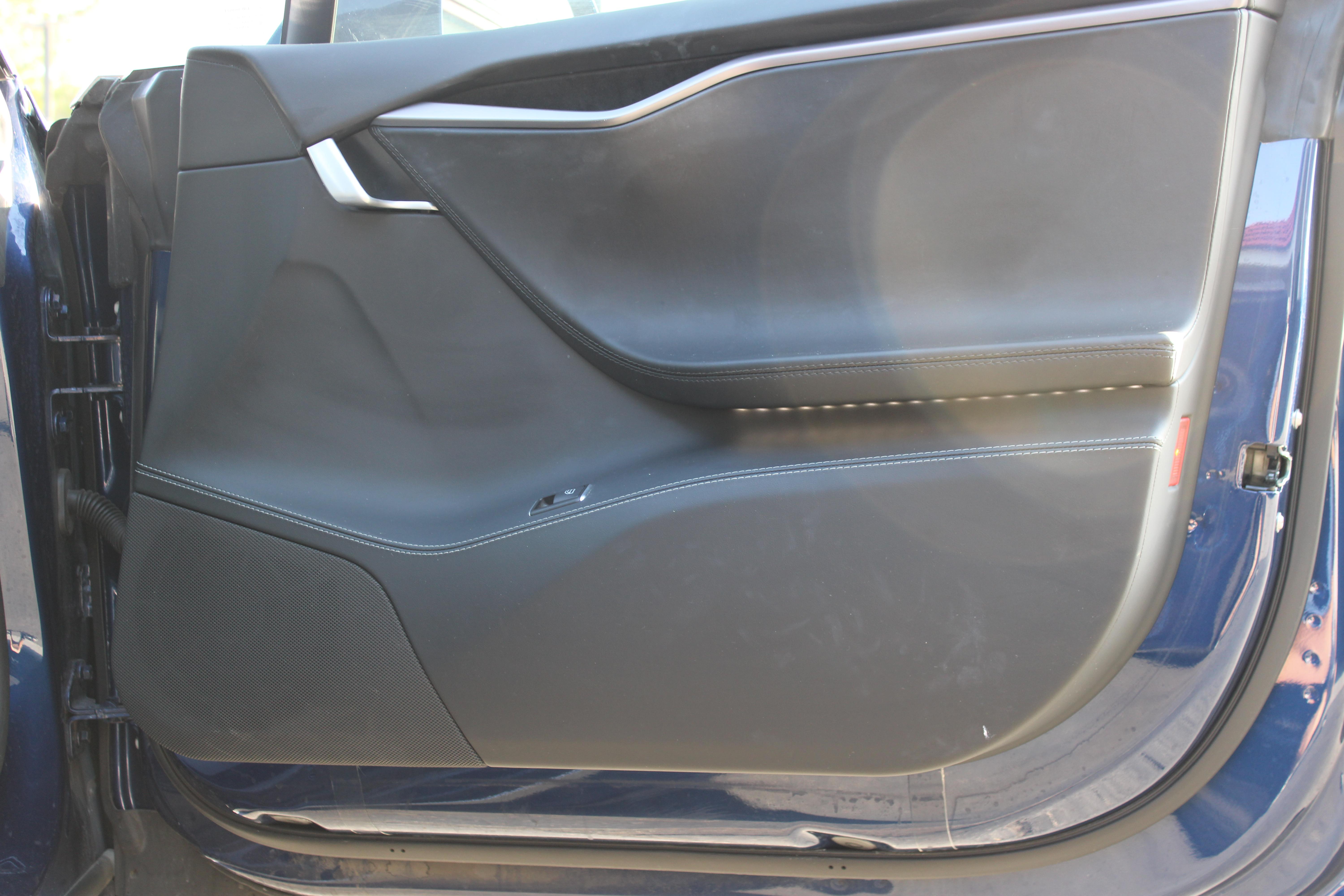 BLUE, 2019 TESLA MODEL S Image 15