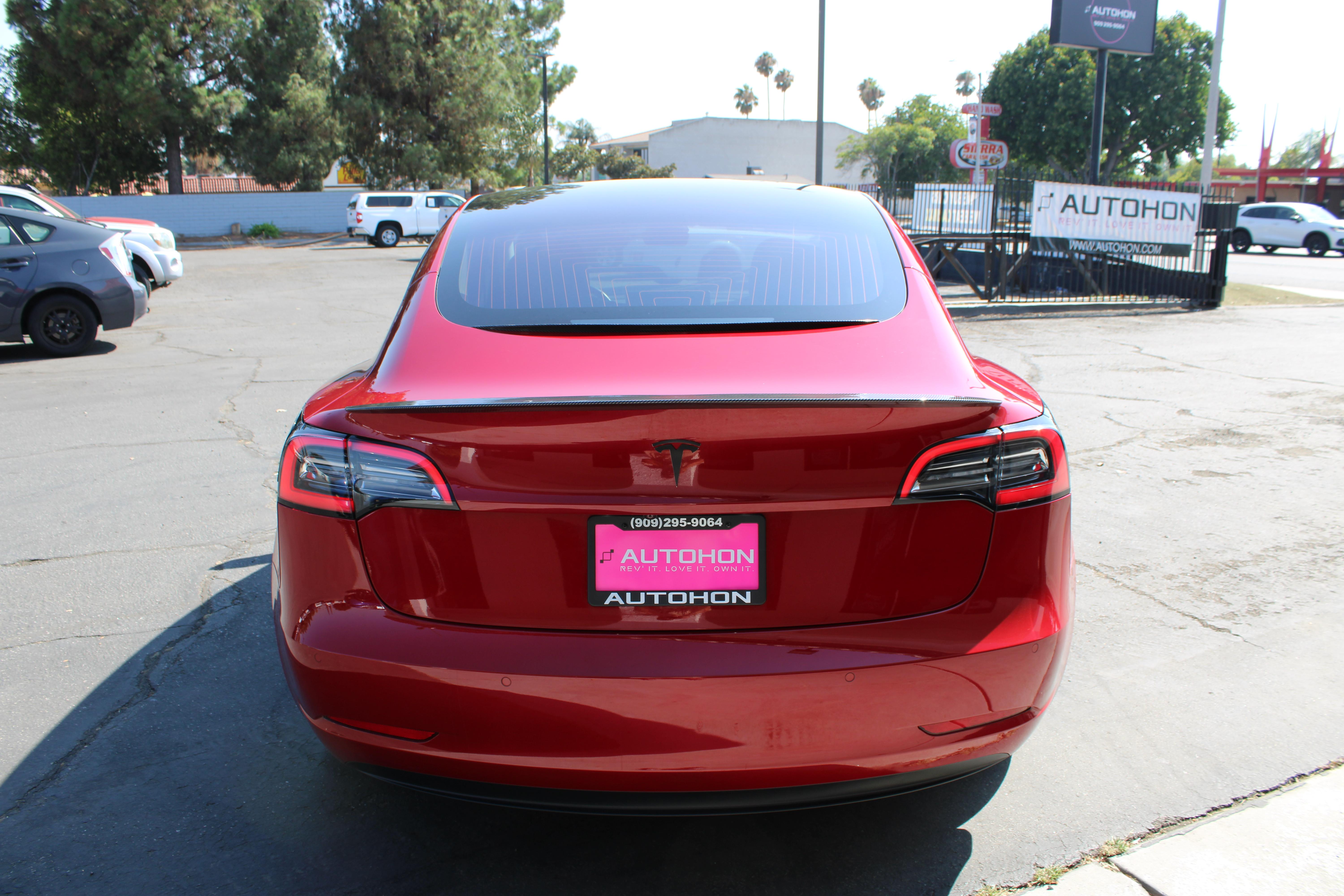 RED, 2018 TESLA MODEL 3 Image 11