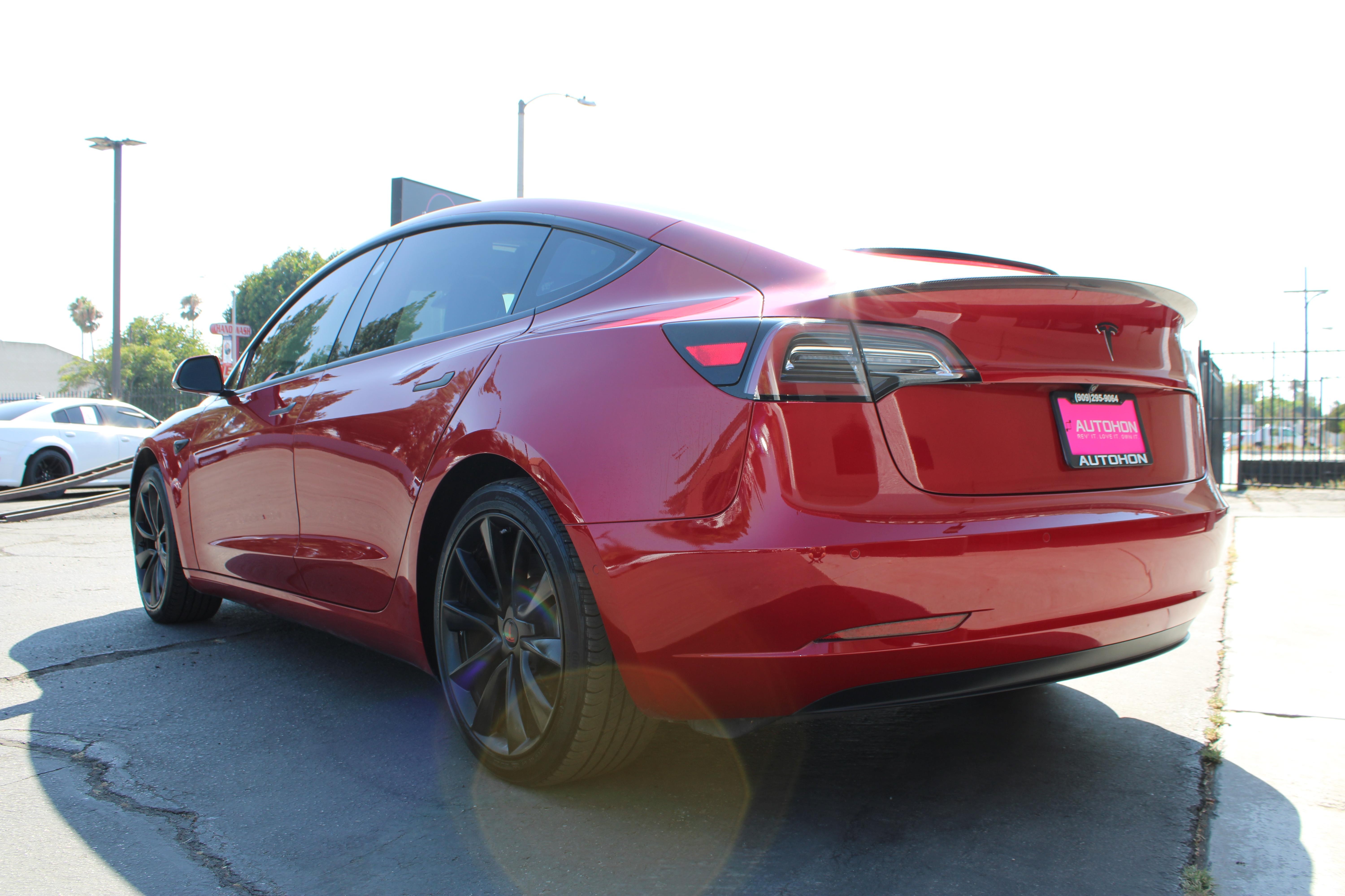 RED, 2018 TESLA MODEL 3 Image 14