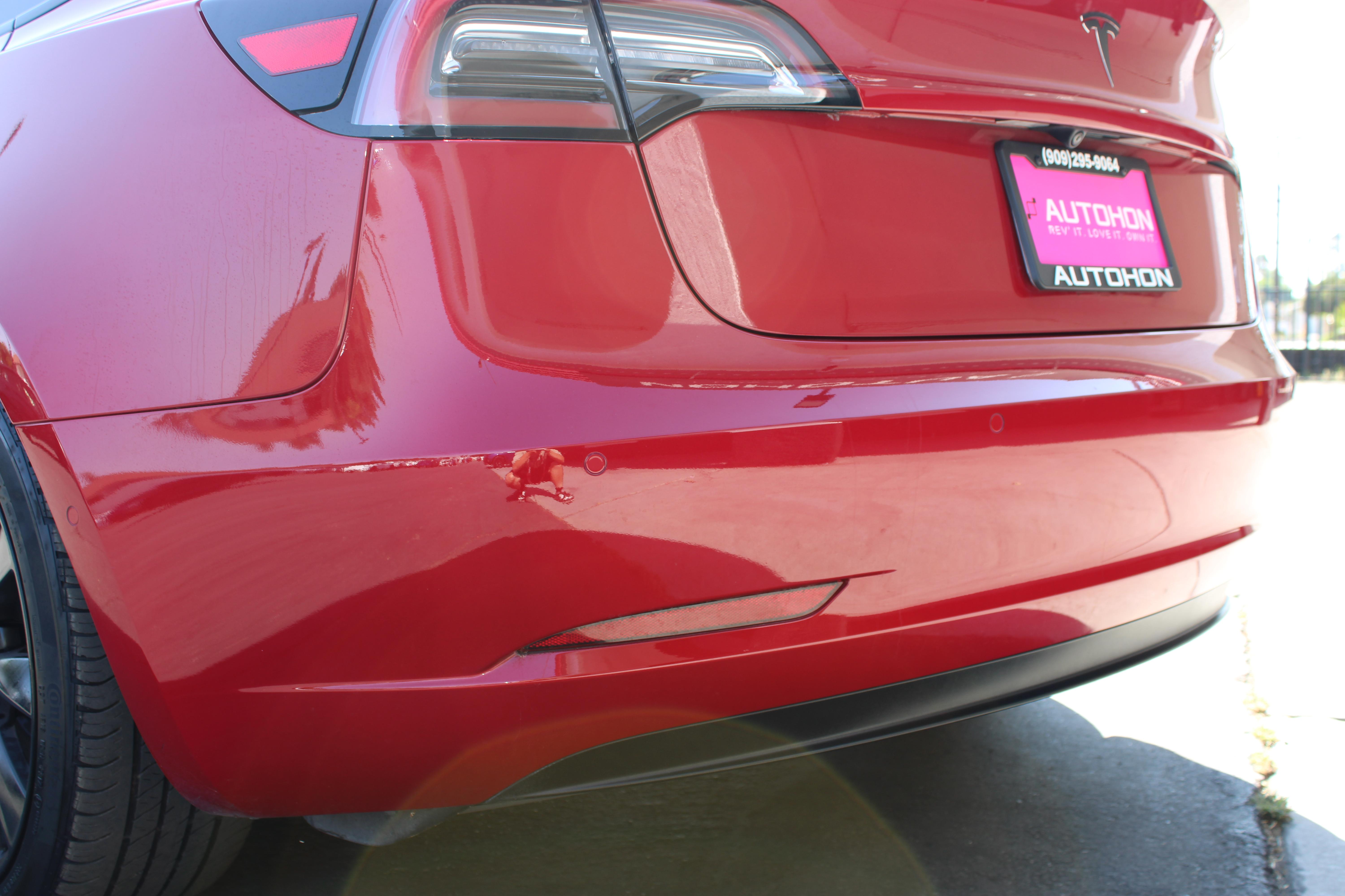 RED, 2018 TESLA MODEL 3 Image 15