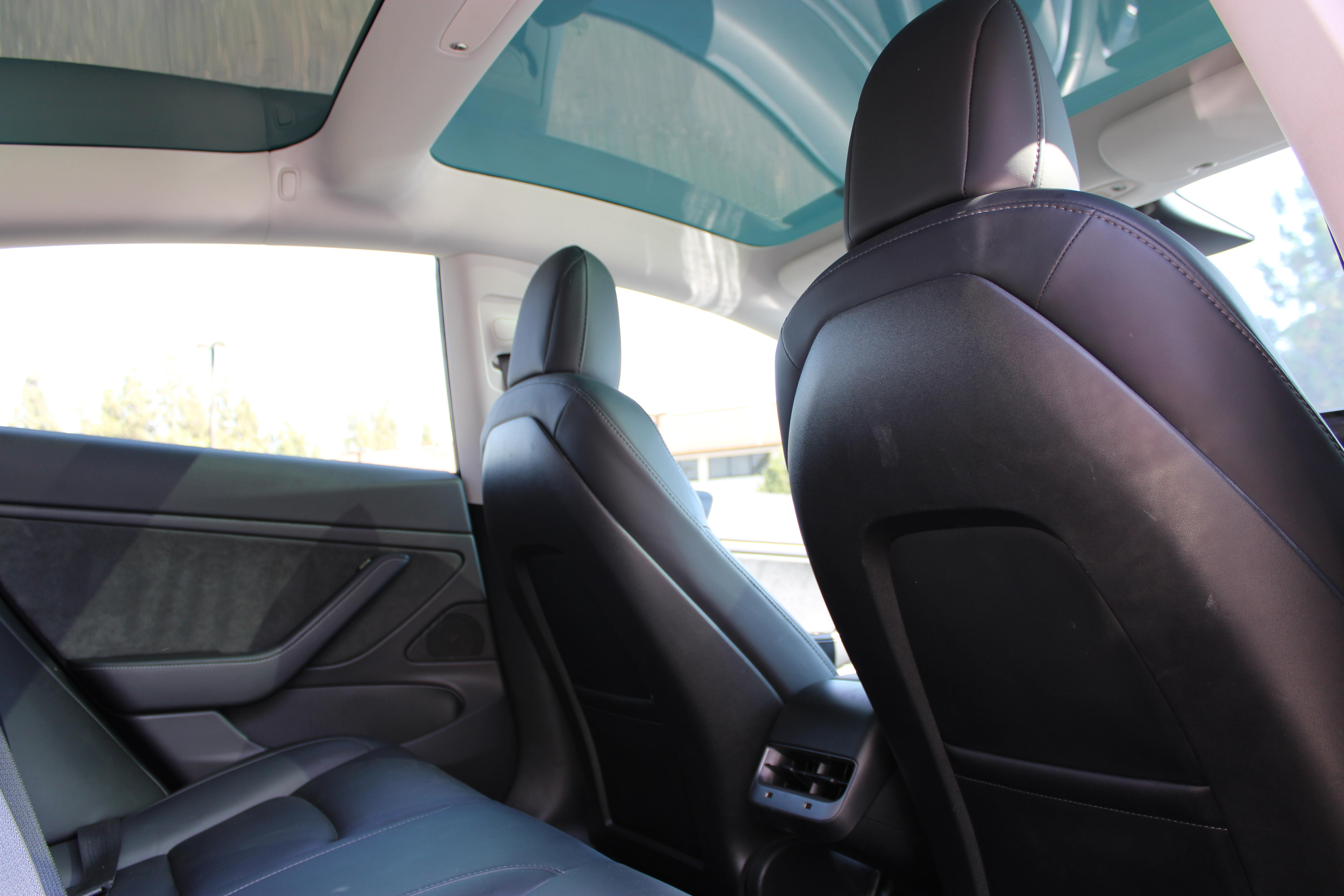 RED, 2018 TESLA MODEL 3 Image 24