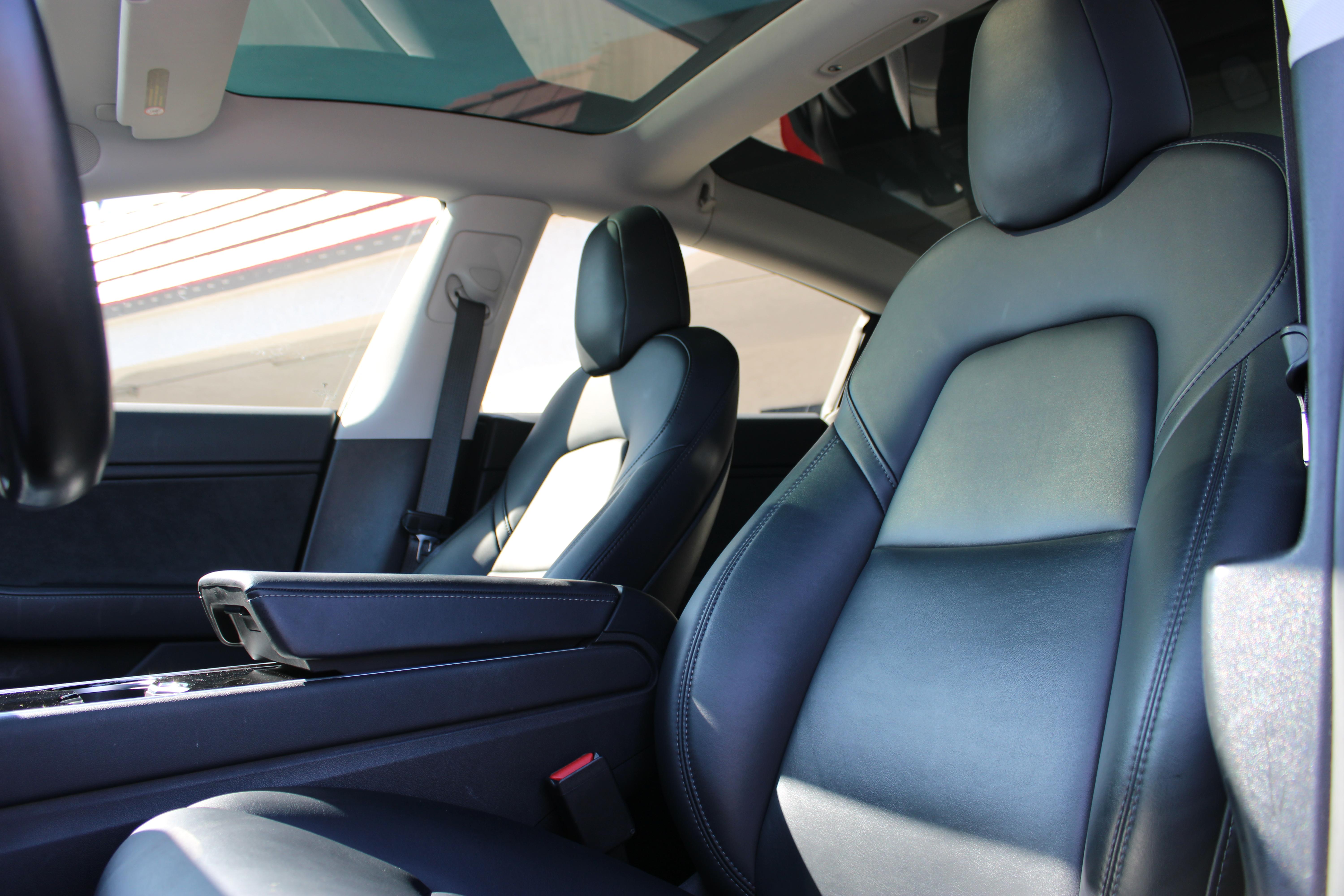 RED, 2018 TESLA MODEL 3 Image 33