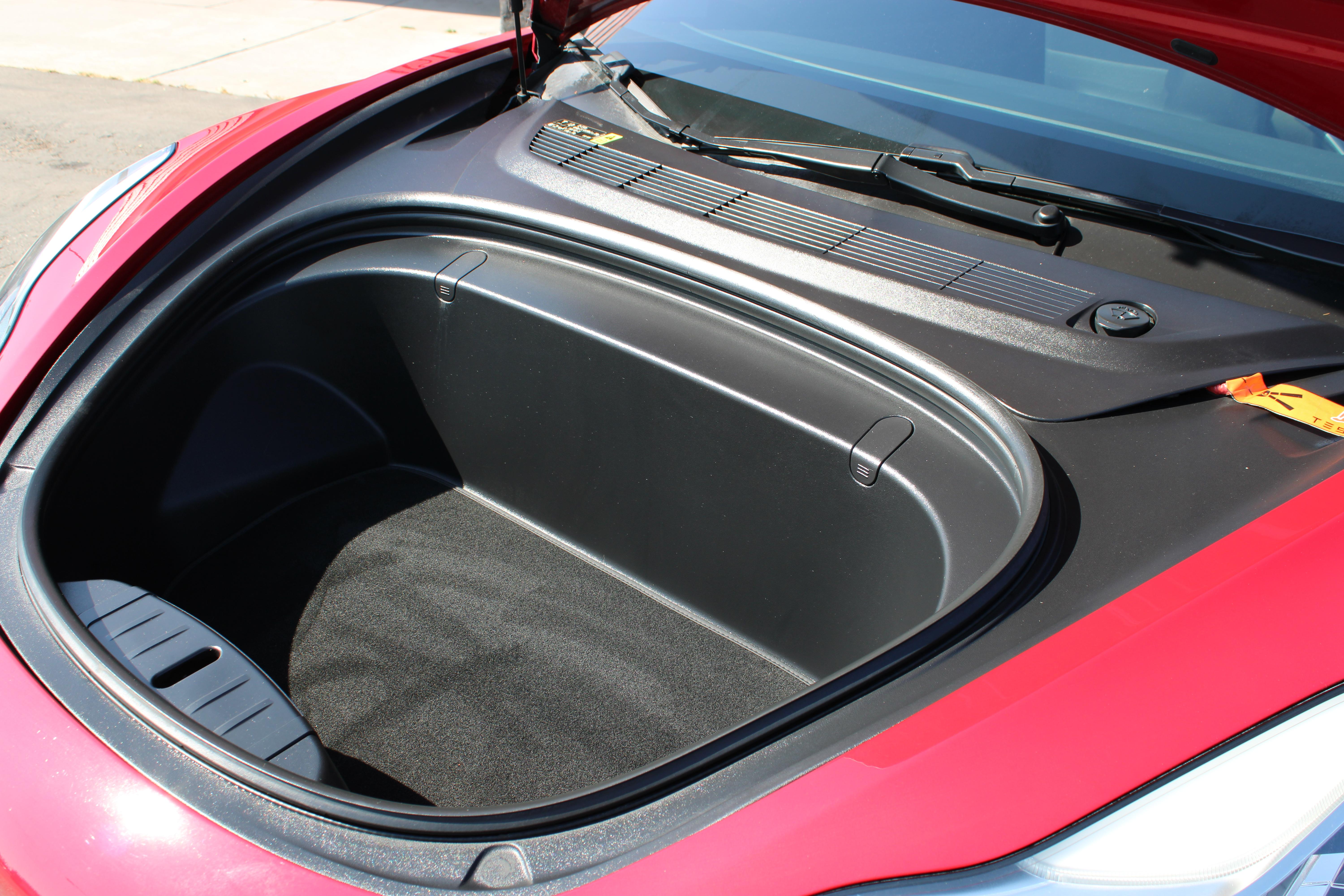 RED, 2018 TESLA MODEL 3 Image 36