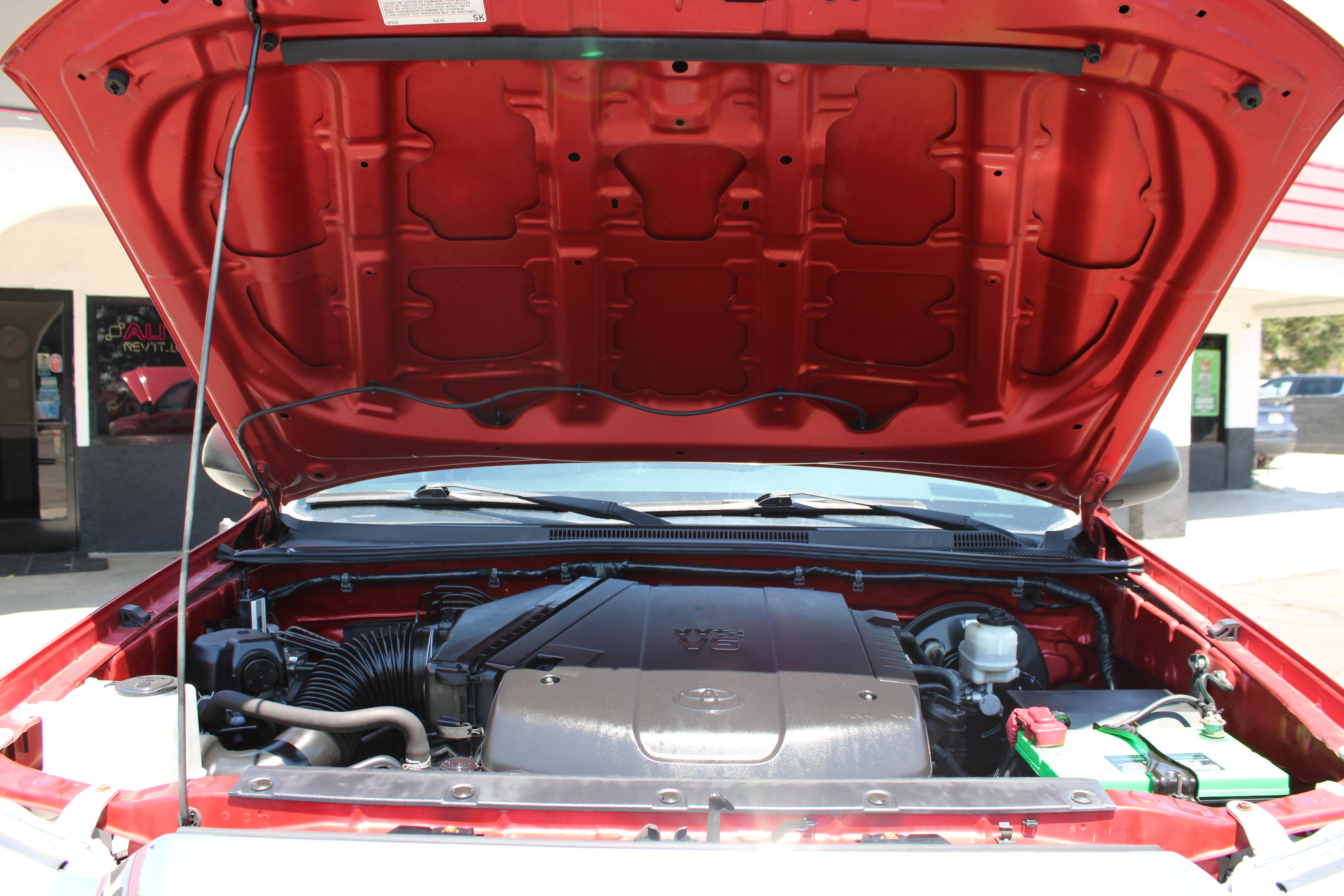 RED, 2015 TOYOTA TACOMA DOUBLE CAB Image 37