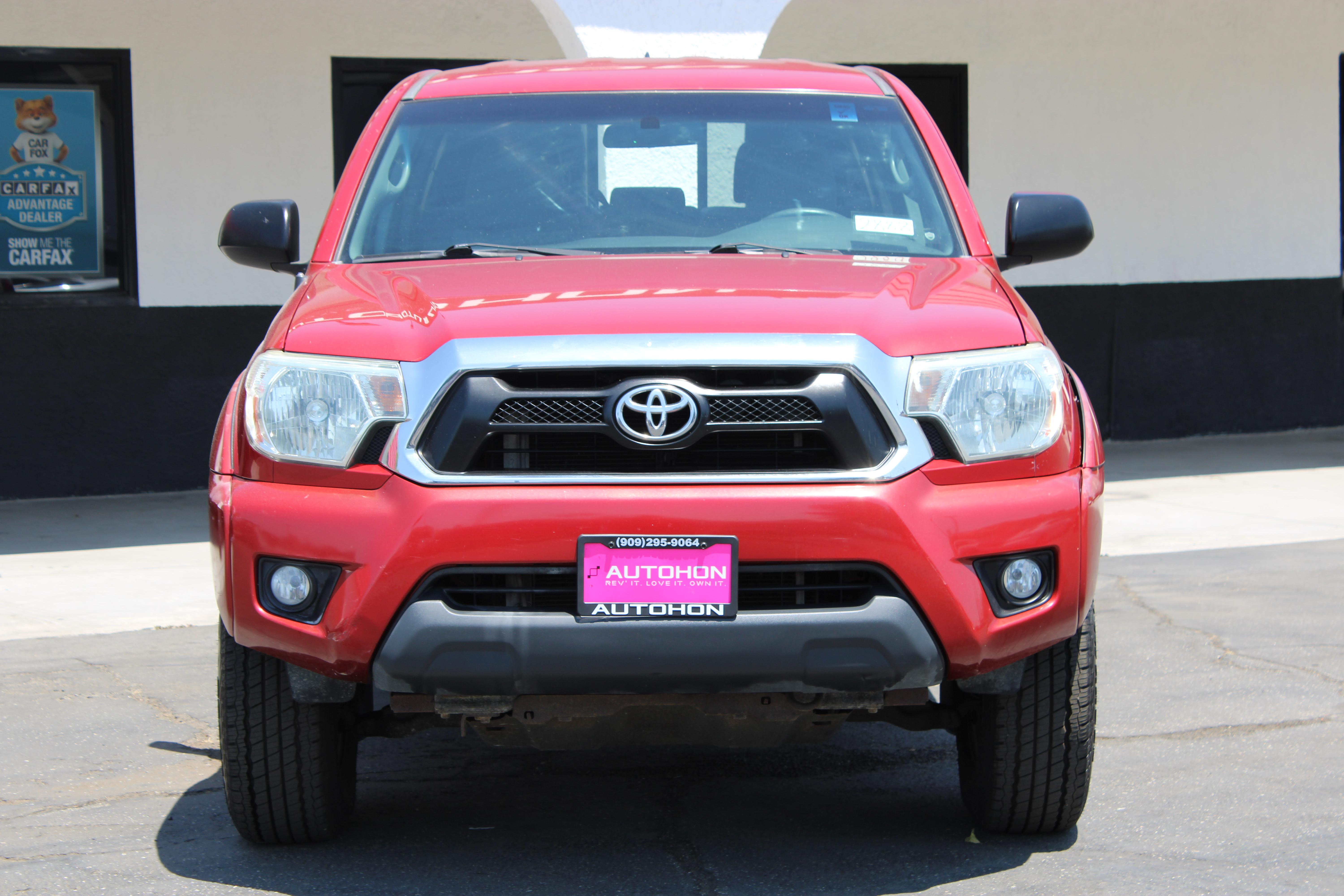 RED, 2015 TOYOTA TACOMA DOUBLE CAB Image 39