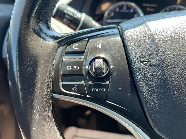 BLACK, 2016 ACURA MDX Image 26