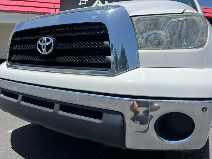 WHITE, 2008 TOYOTA TUNDRA CREWMAX Image 13