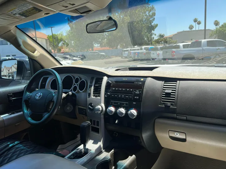 WHITE, 2008 TOYOTA TUNDRA CREWMAX Image 20