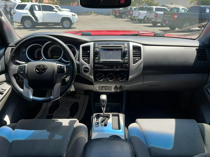 2013 TOYOTA TACOMA DOUBLE CAB Image 17