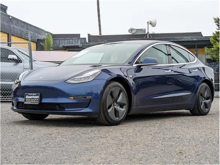 BLUE, 2018 TESLA MODEL 3 Image 1