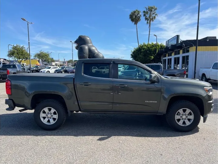 GREEN, 2018 CHEVROLET COLORADO CREW CAB Image 6