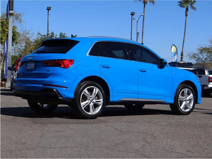 BLUE, 2019 AUDI Q3 Image 5