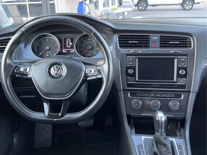 BLACK, 2019 VOLKSWAGEN GOLF SPORTWAGEN Image 15