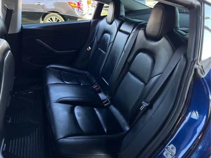 BLUE, 2019 TESLA MODEL 3 Image 14