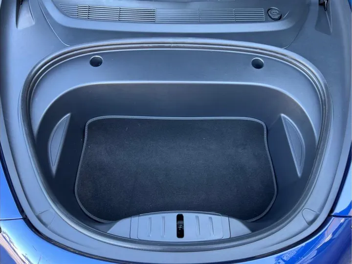 BLUE, 2019 TESLA MODEL 3 Image 18