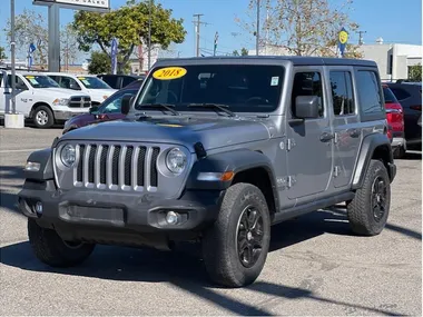 SILVER, 2018 JEEP WRANGLER UNLIMITED Image 17