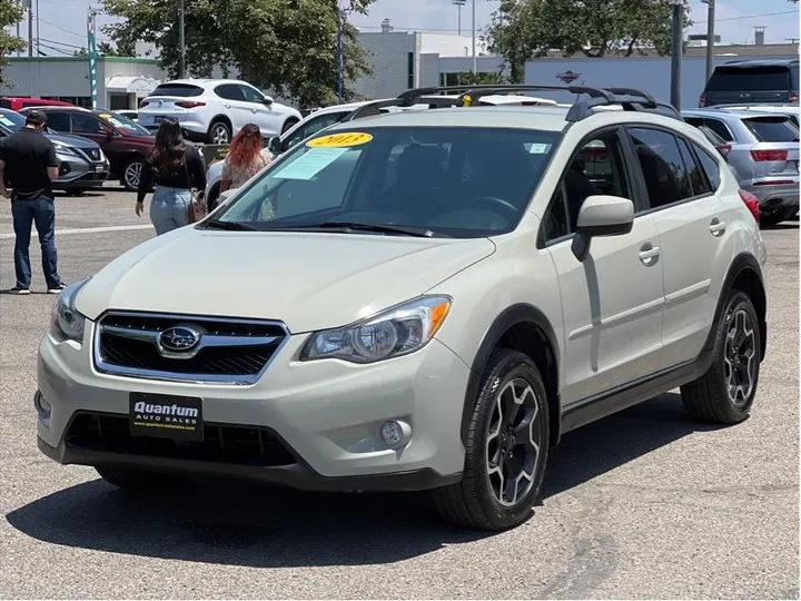 IVORY, 2013 SUBARU XV CROSSTREK Image 1