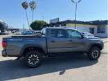 GRAY, 2018 TOYOTA TACOMA DOUBLE CAB Thumnail Image 6