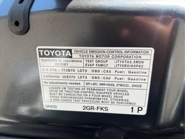 GRAY, 2018 TOYOTA TACOMA DOUBLE CAB Image 18