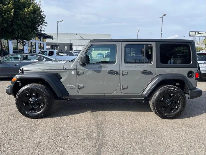 GRAY, 2019 JEEP WRANGLER UNLIMITED Image 2