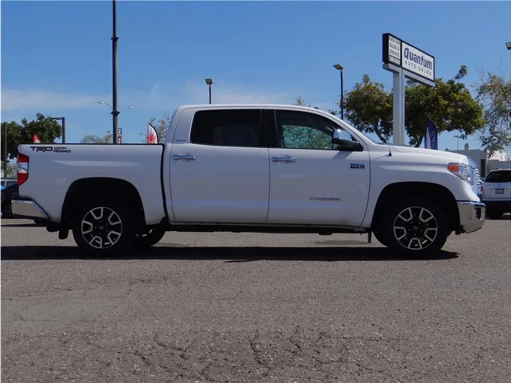 WHITE, 2016 TOYOTA TUNDRA CREWMAX Image 6