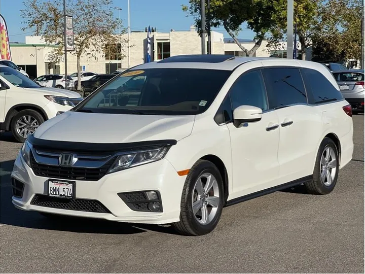 WHITE, 2020 HONDA ODYSSEY Image 1