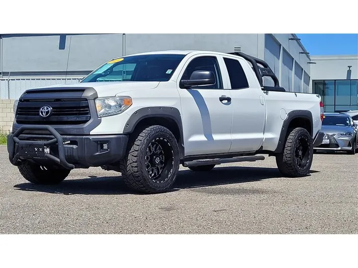 WHITE, 2016 TOYOTA TUNDRA DOUBLE CAB Image 1